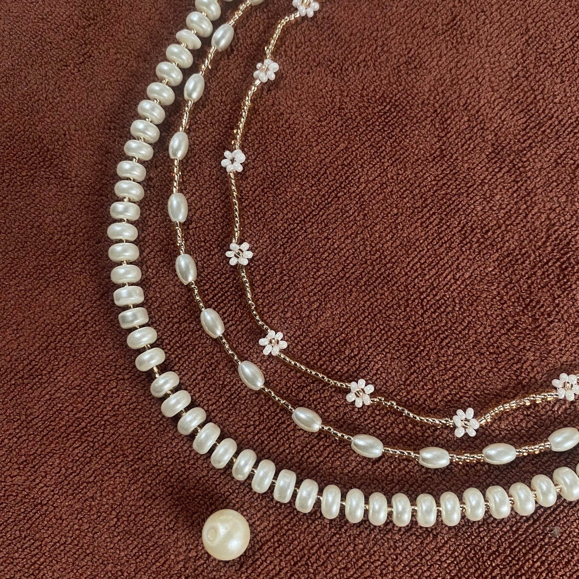 Necklace set 3 piece | Made with pearls and rose gold seed beads - Fatatun