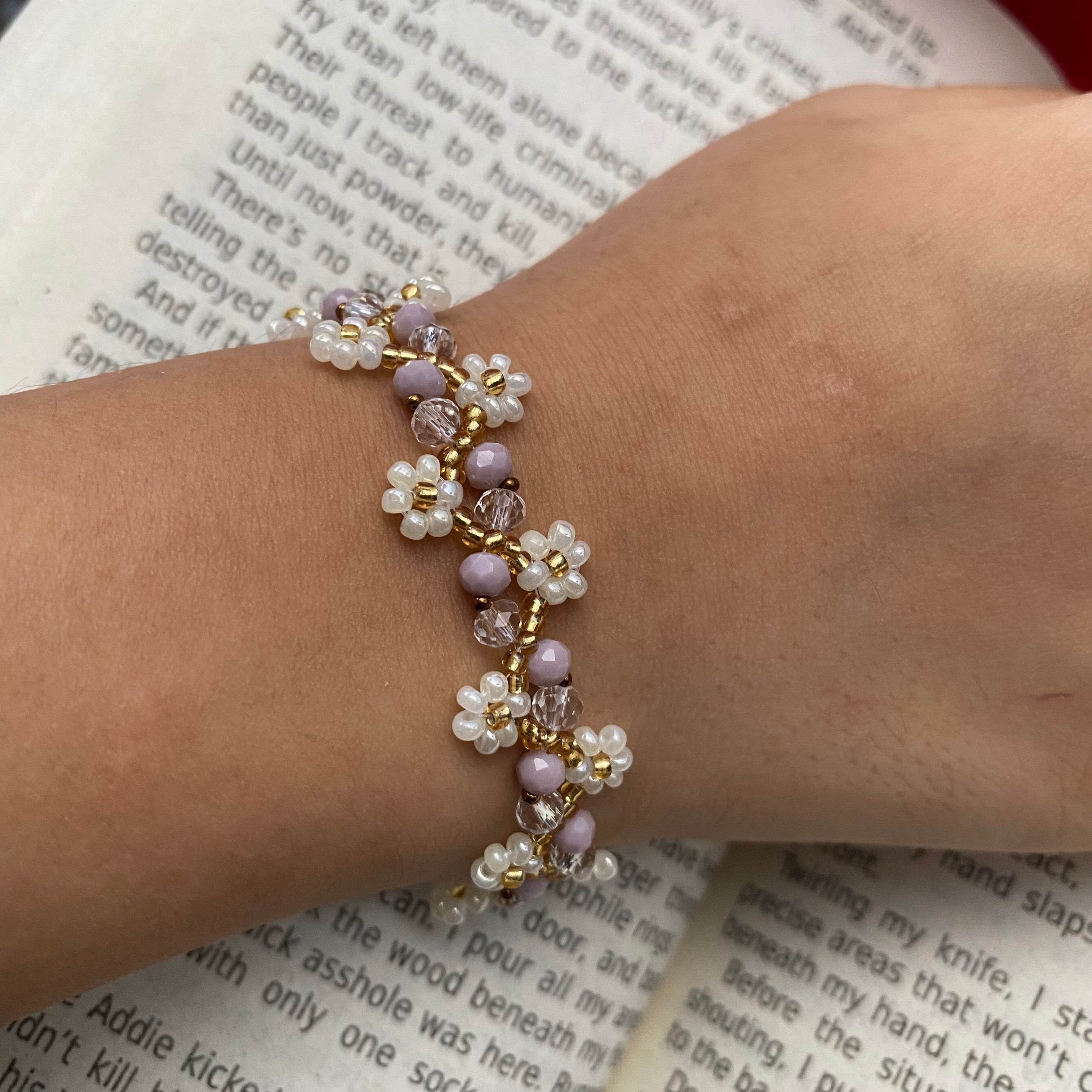 Daisy Flower Bracelet| Lilac & Crystal | Double Daisy Design - Fatatun