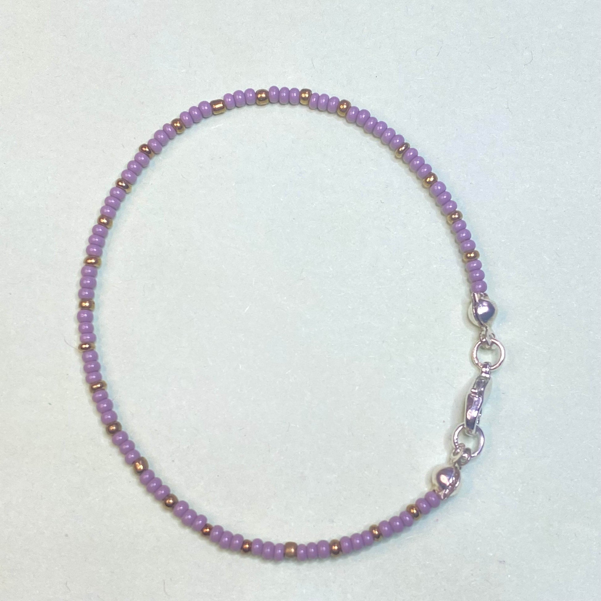 Minimal Seed Beads bracelet | Note its single line - Fatatun