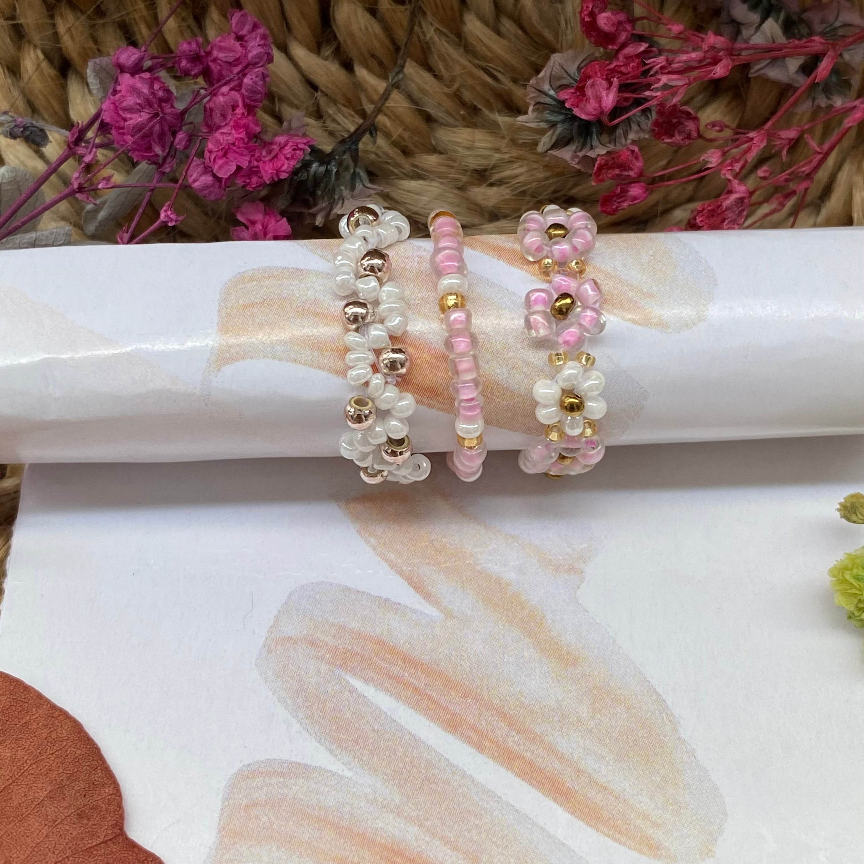Baby pink and white daisy rings set of 3 - Fatatun