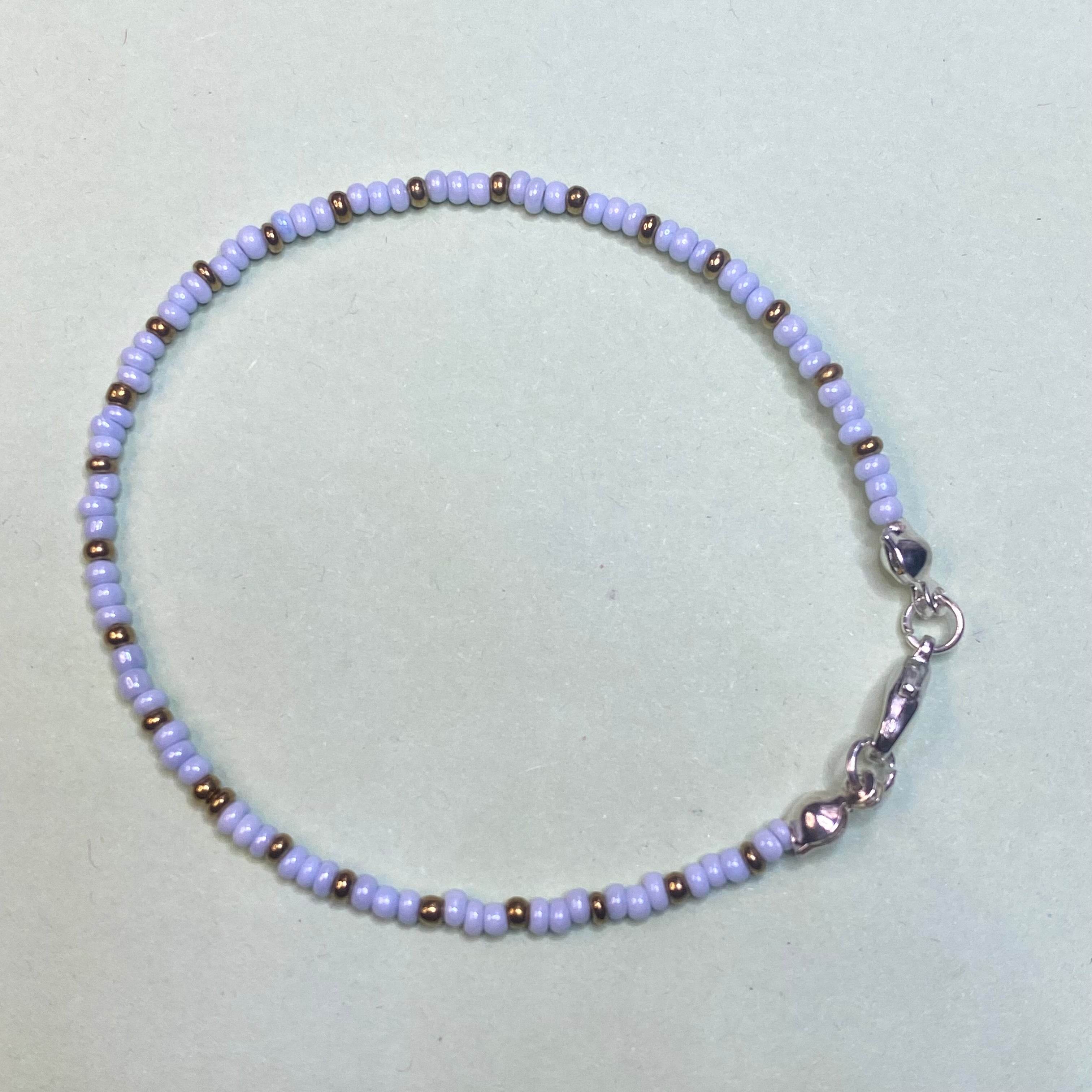 Minimal Seed Beads bracelet | Note its single line - Fatatun