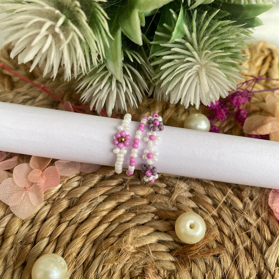 Pink and white seed bead rings set of 3 - Fatatun
