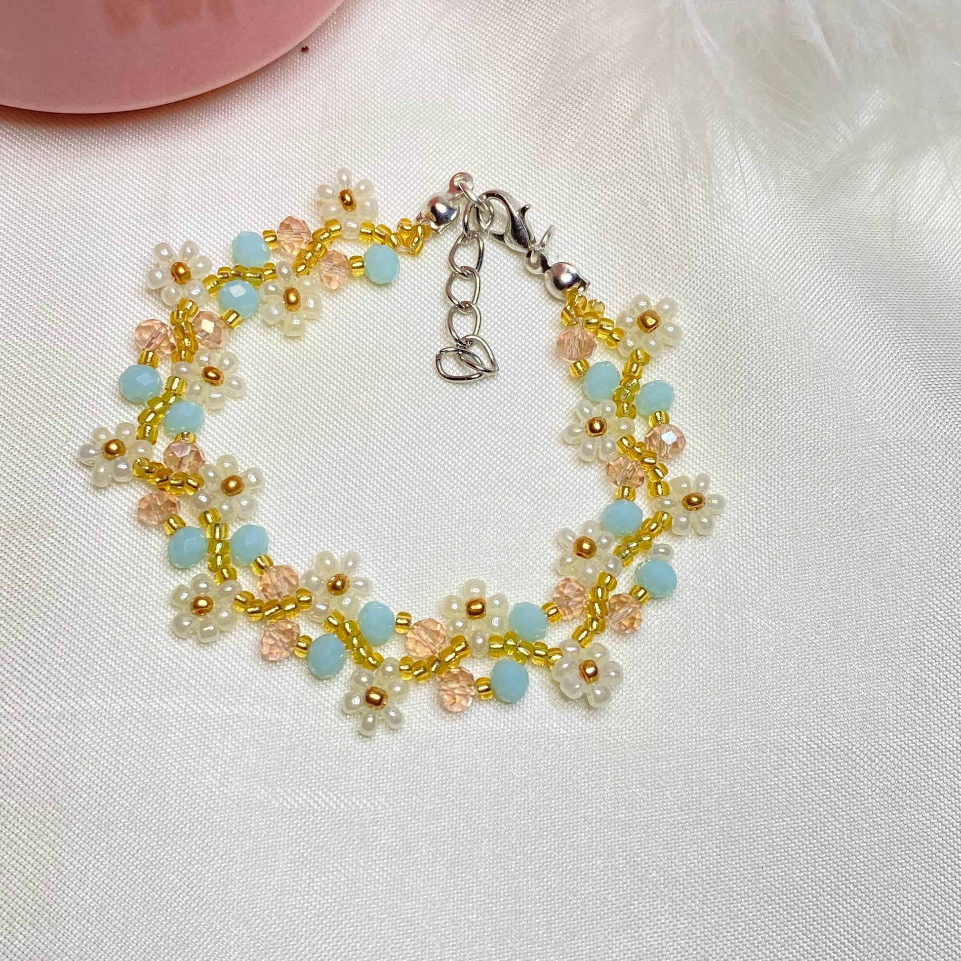 Daisy flowers Bracelet | Sea Blue with peach | Double Daisy Design - Fatatun