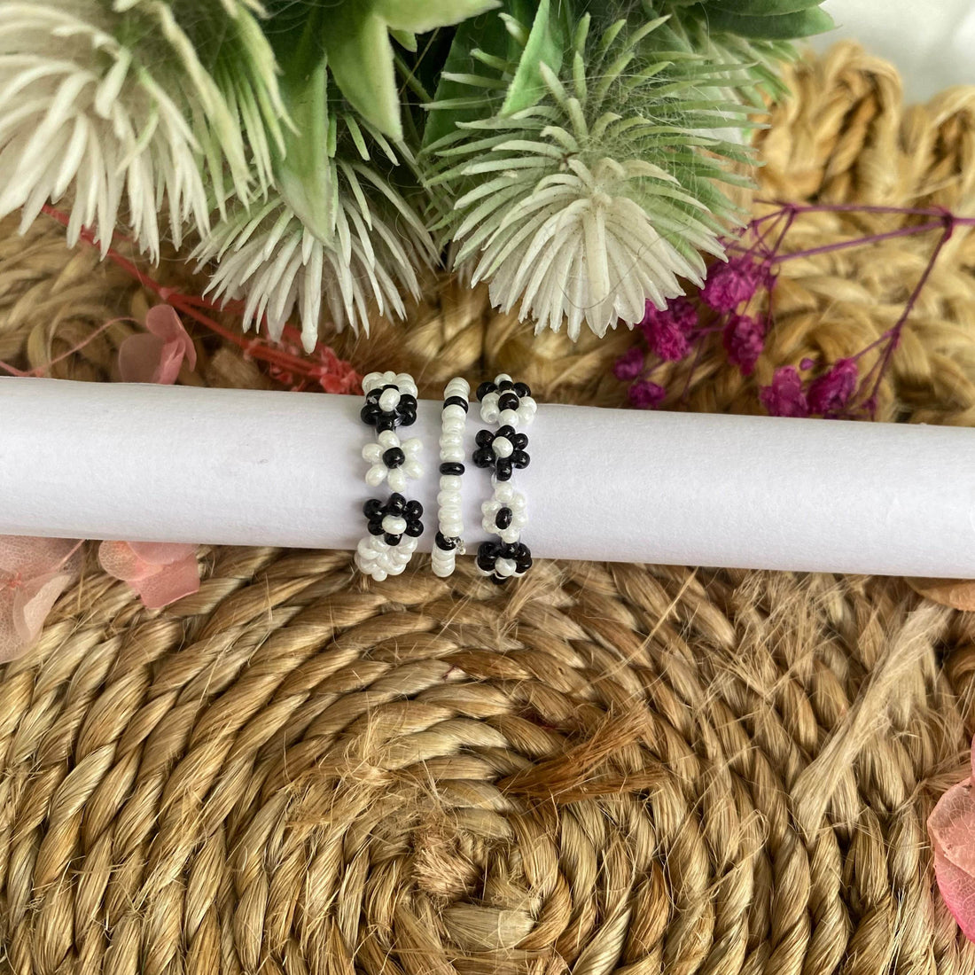 Black and white beaded rings set of 3 - Fatatun