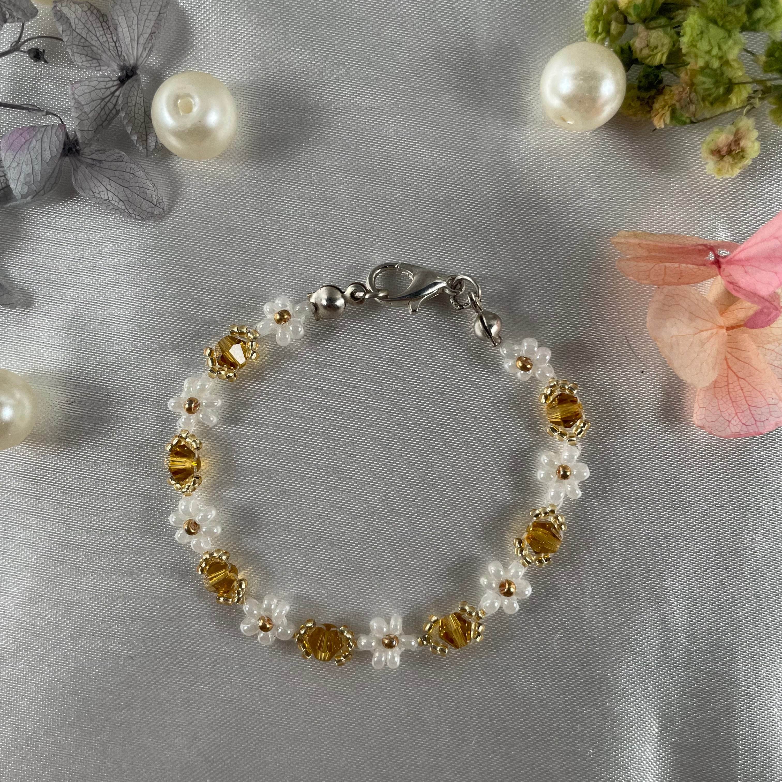 Daisy Flowers bracelet Bicon Crystal | Mustard Crystal, Off-White with golden seed beads - Fatatun