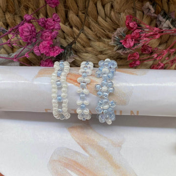 Ice blue and white daisy rings set of 3 - Fatatun