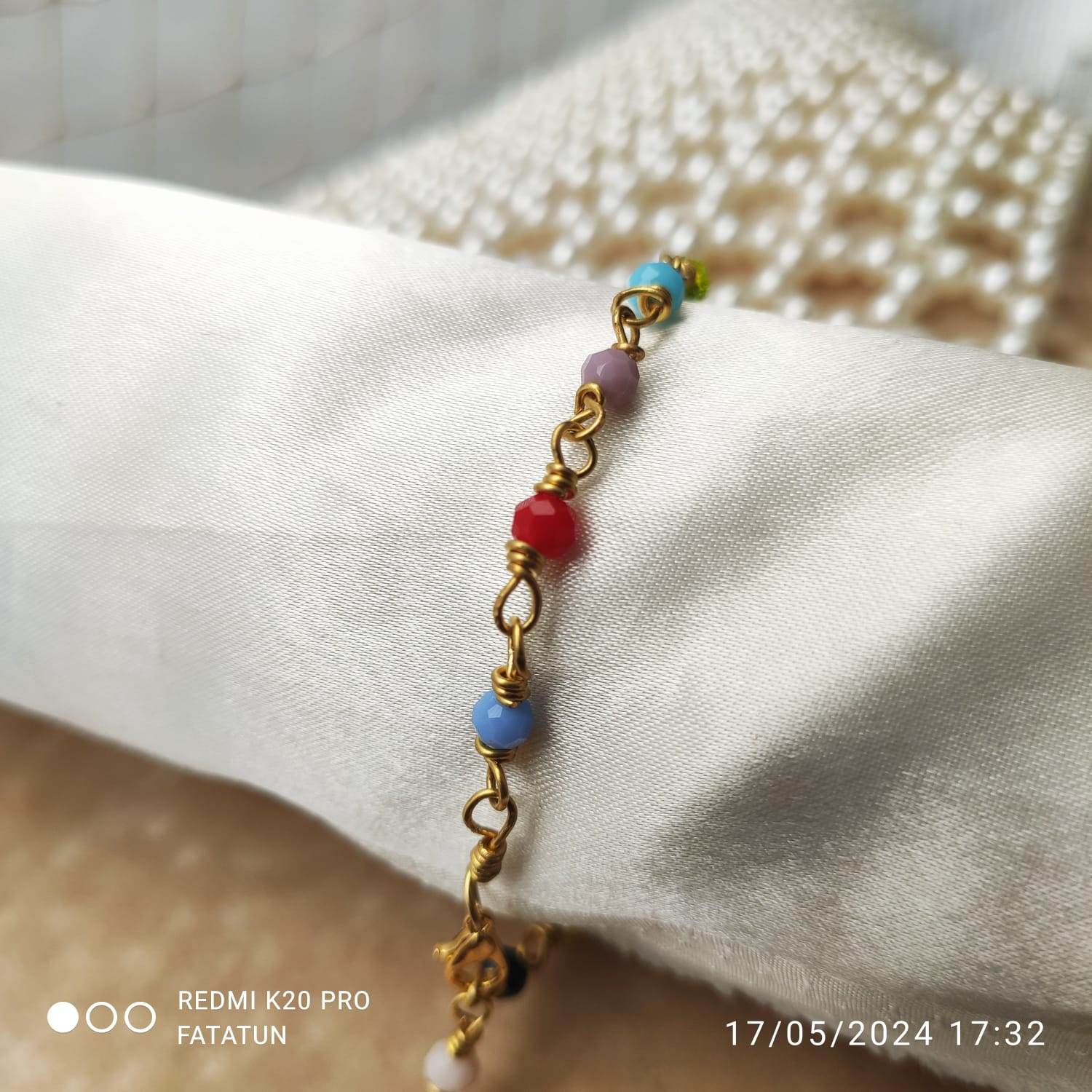 Multi colour beads Handmade bracelets made with Brass wire and Rondella crystal beads anti tarnished - Fatatun