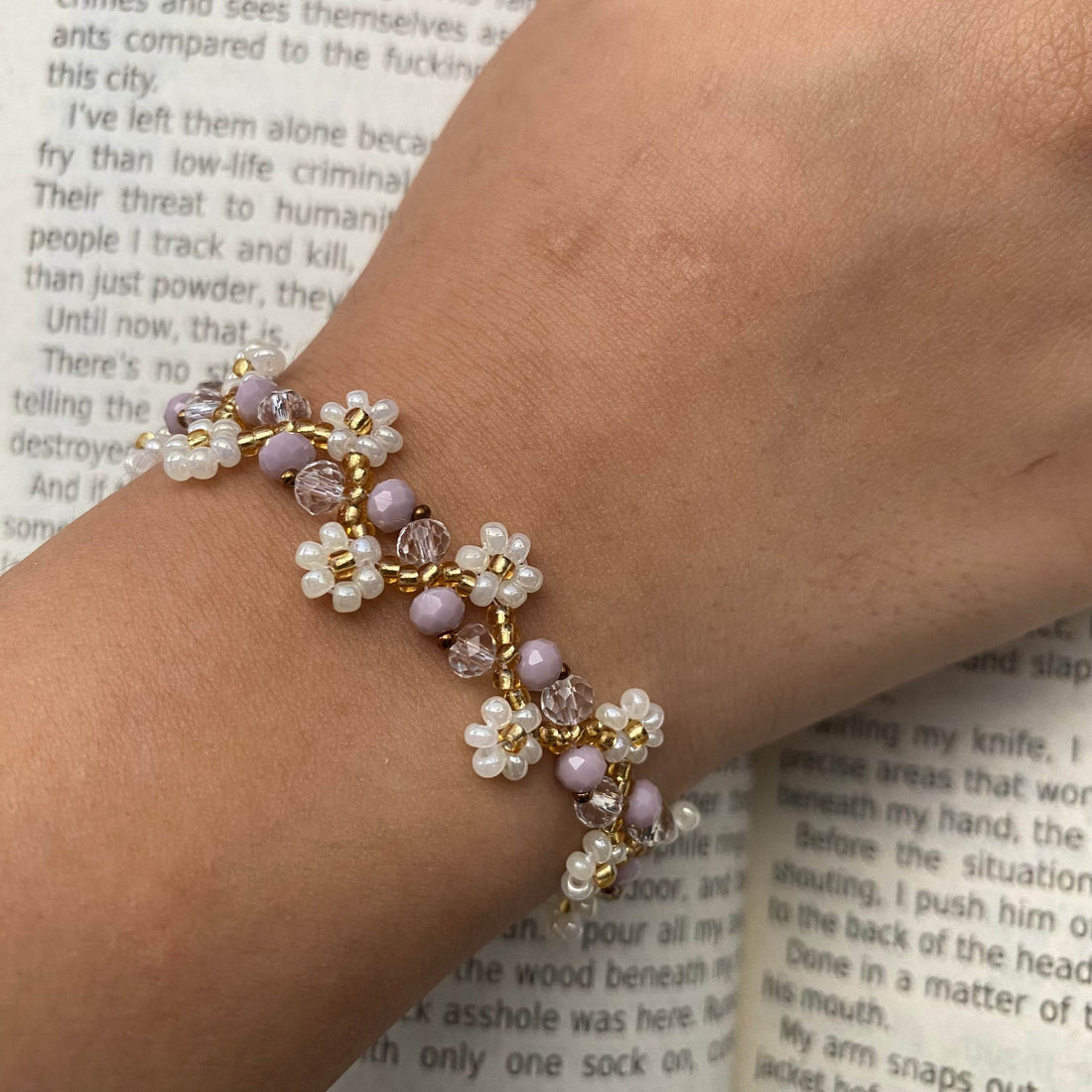 Daisy Flower Bracelet| Lilac & Crystal | Double Daisy Design - Fatatun