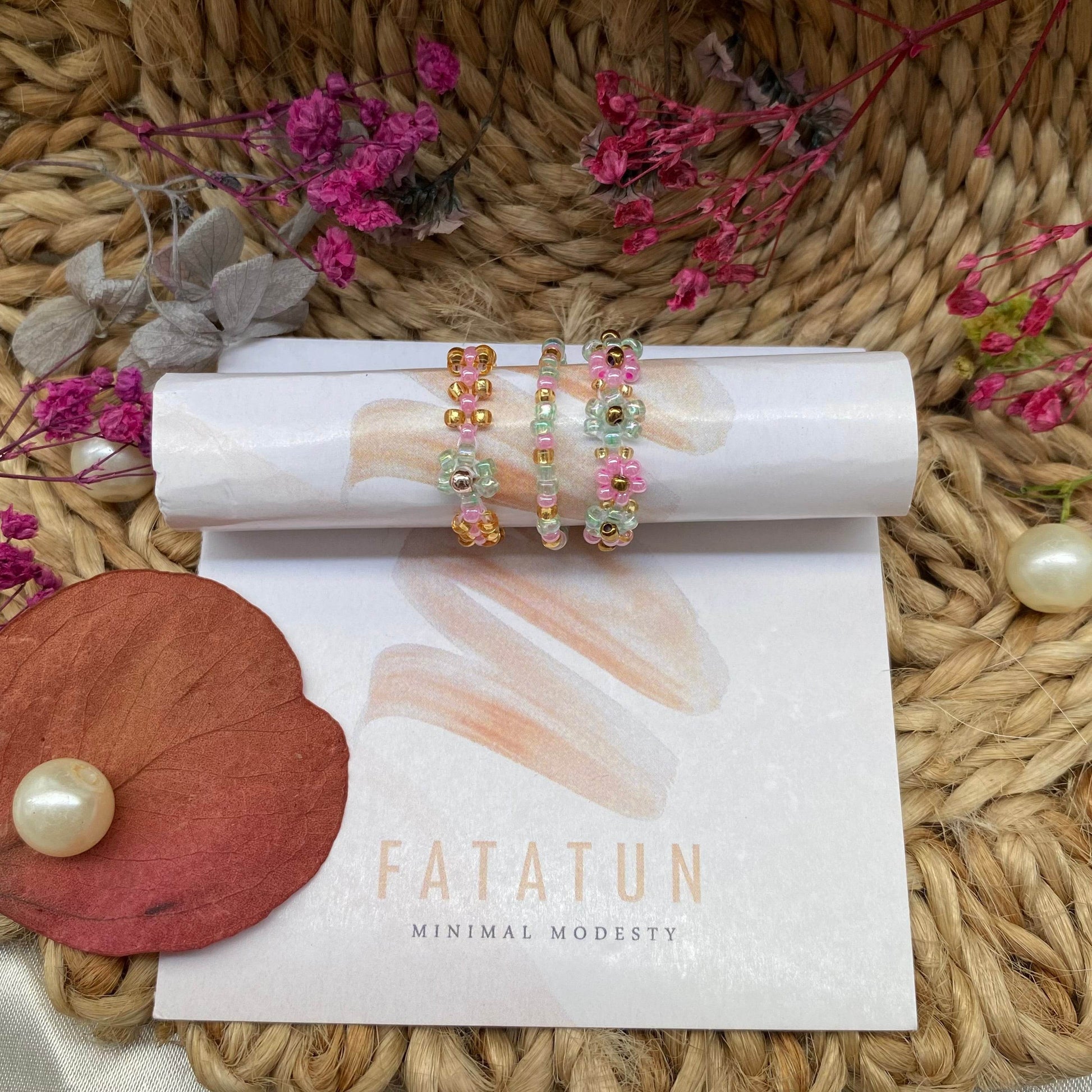 Green and pink daisy rings set of 3 - Fatatun