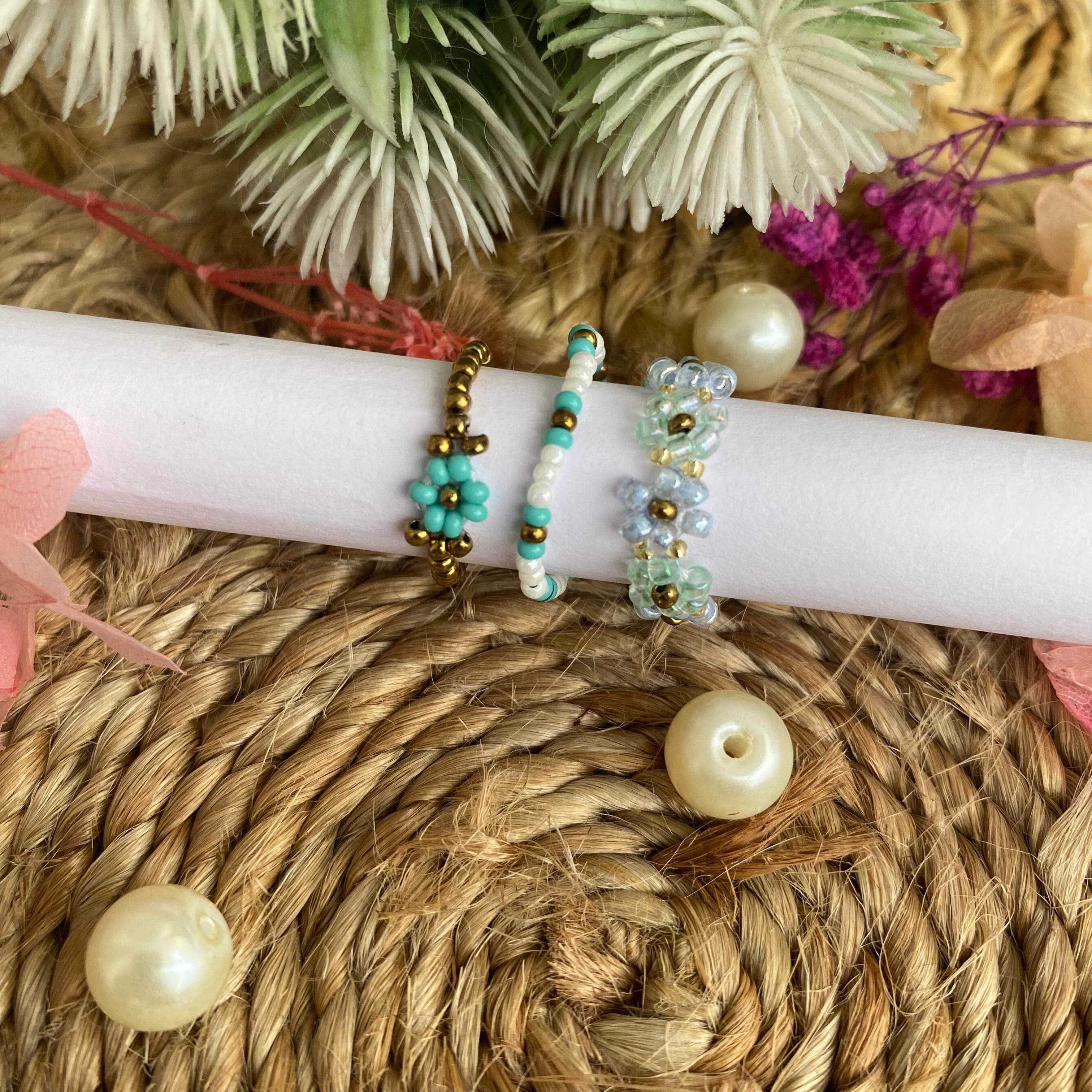 Green and golden seed bead rings set of 3 - Fatatun