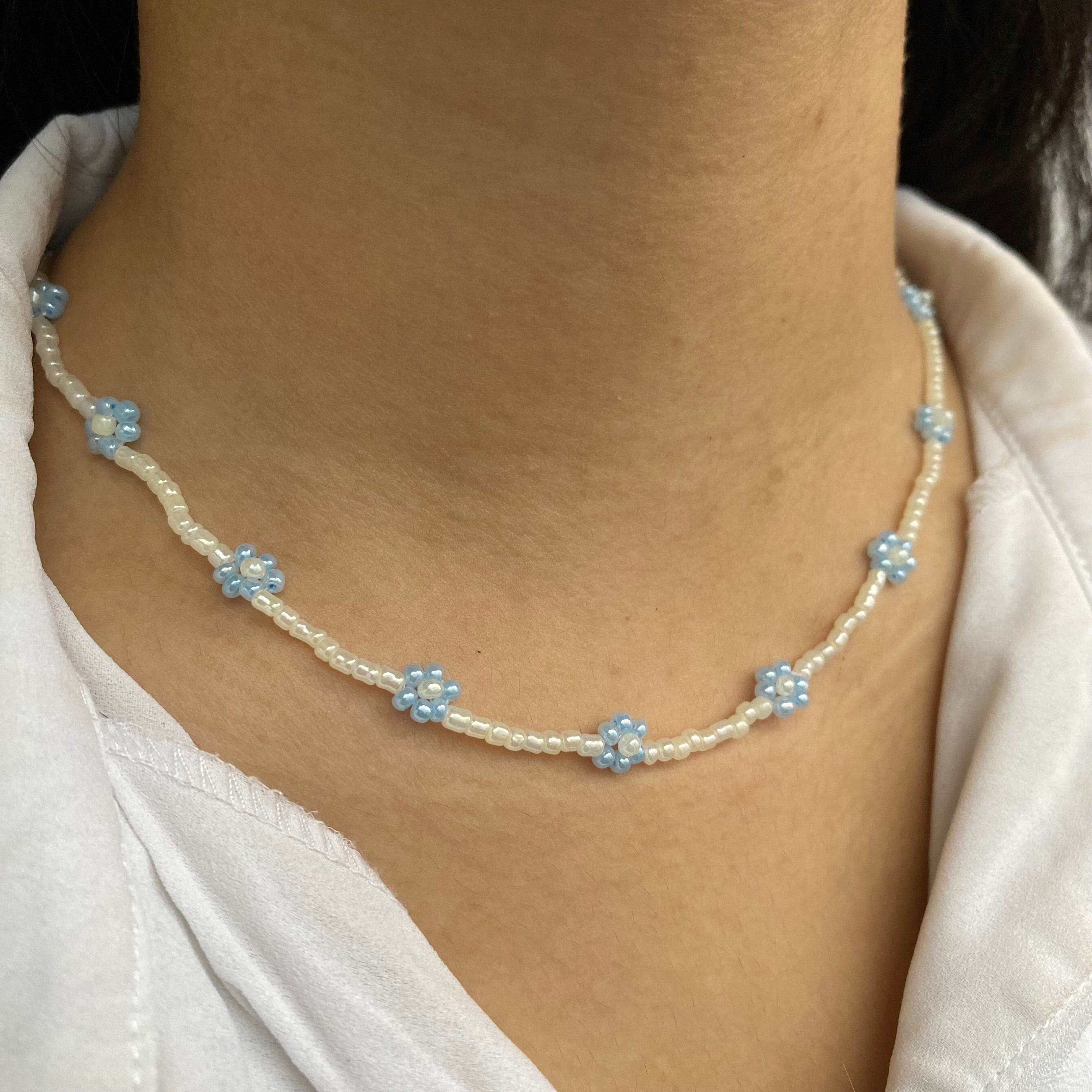 Daisy choker | Daisy chain | Made with seed beads - Fatatun