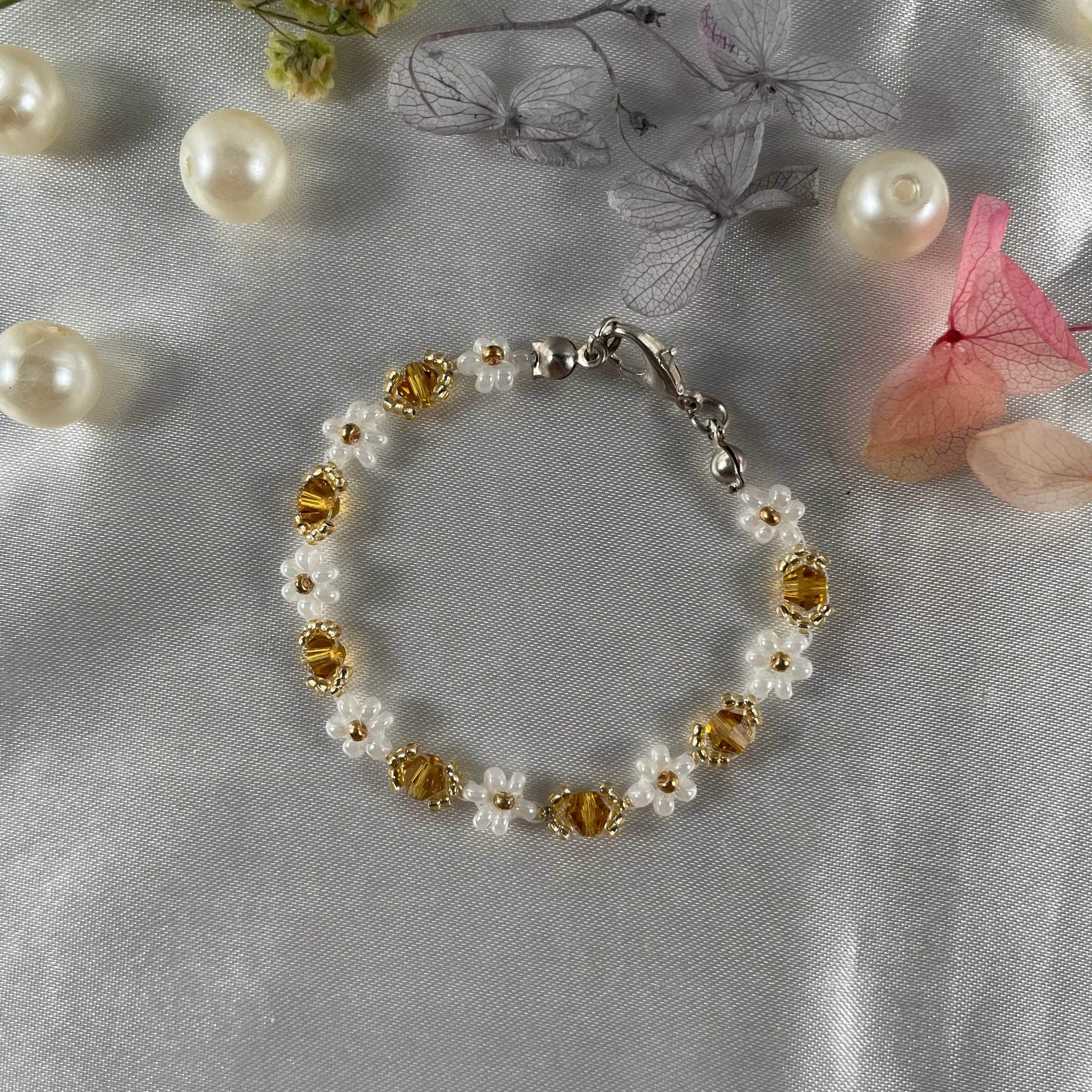 Daisy Flowers bracelet Bicon Crystal | Mustard Crystal, Off-White with golden seed beads - Fatatun