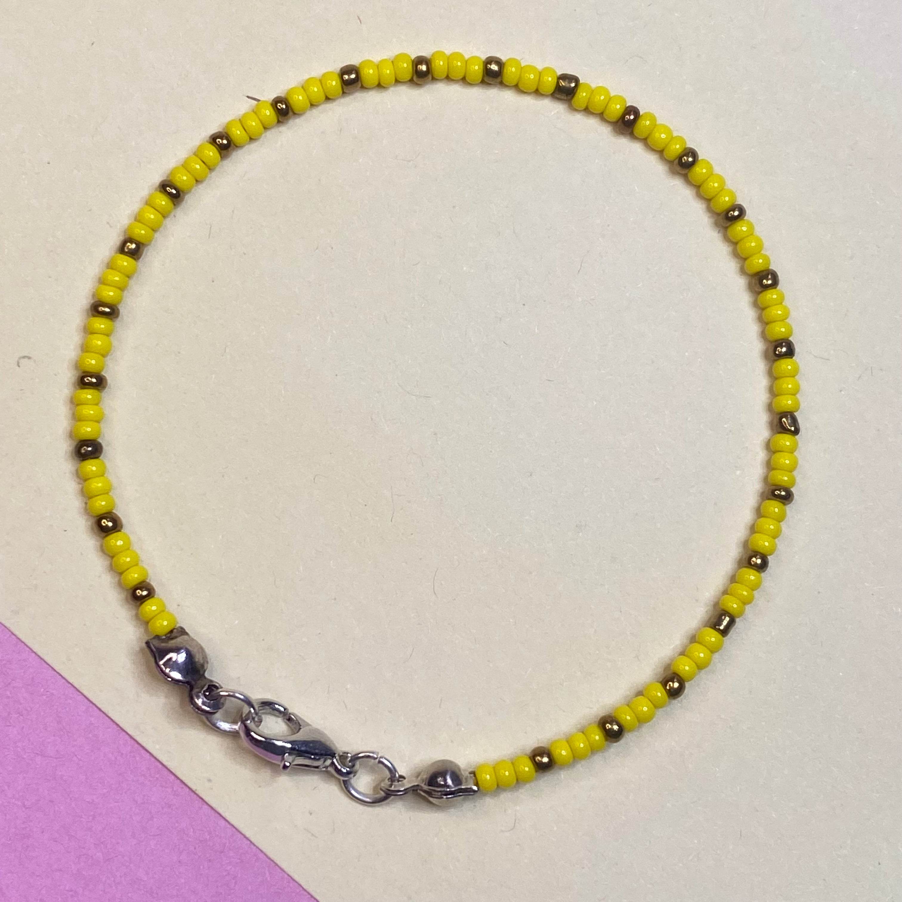 Minimal Seed Beads bracelet | Note its single line - Fatatun