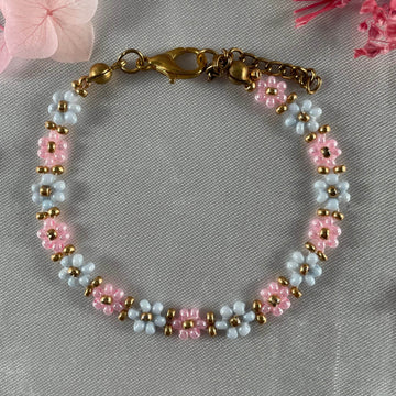 Daisy Flowers bracelet, made with Rose Pink and pastel blue Colour, Golden bead finishing - Fatatun