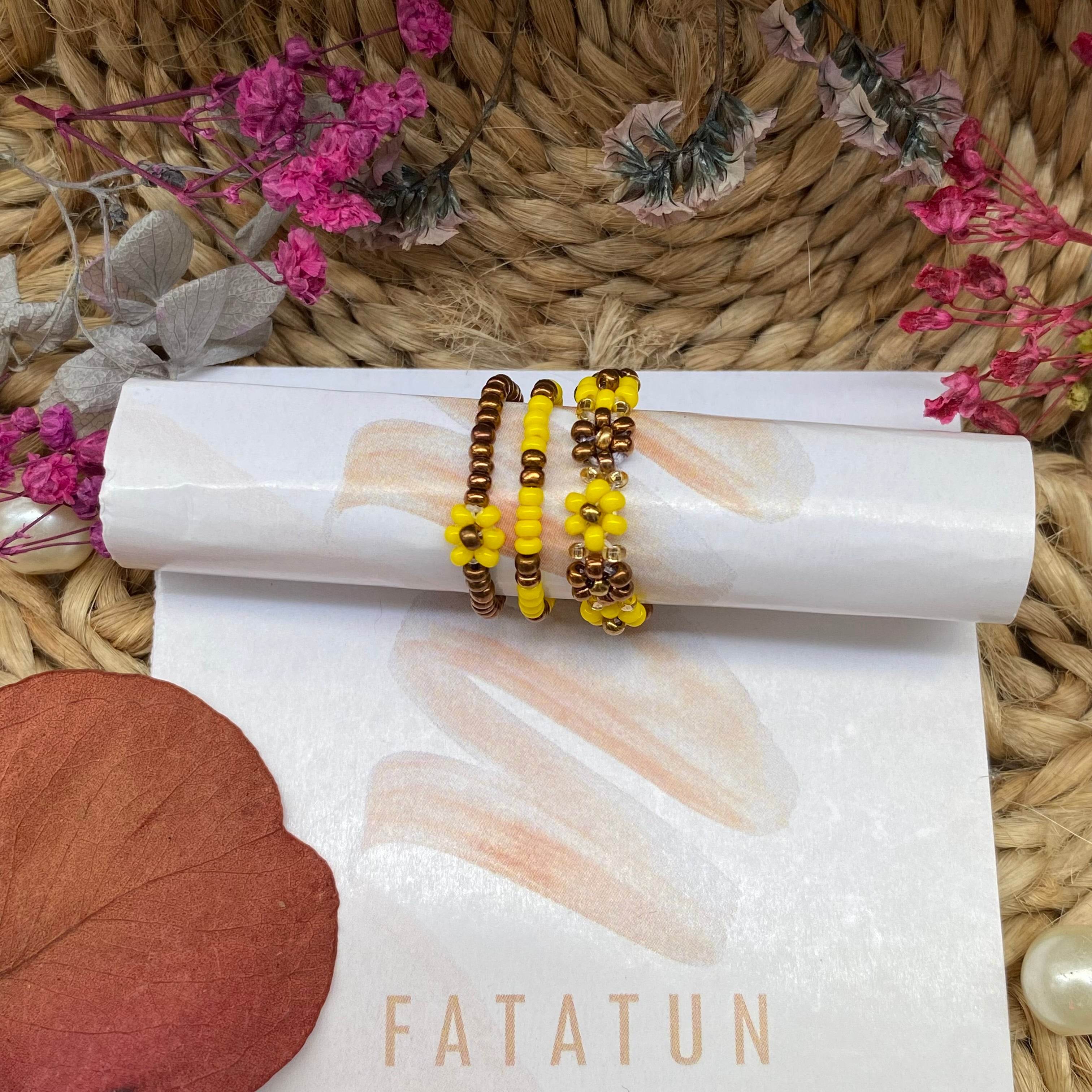 Yellow and rusty golden daisy rings set of 3 - Fatatun
