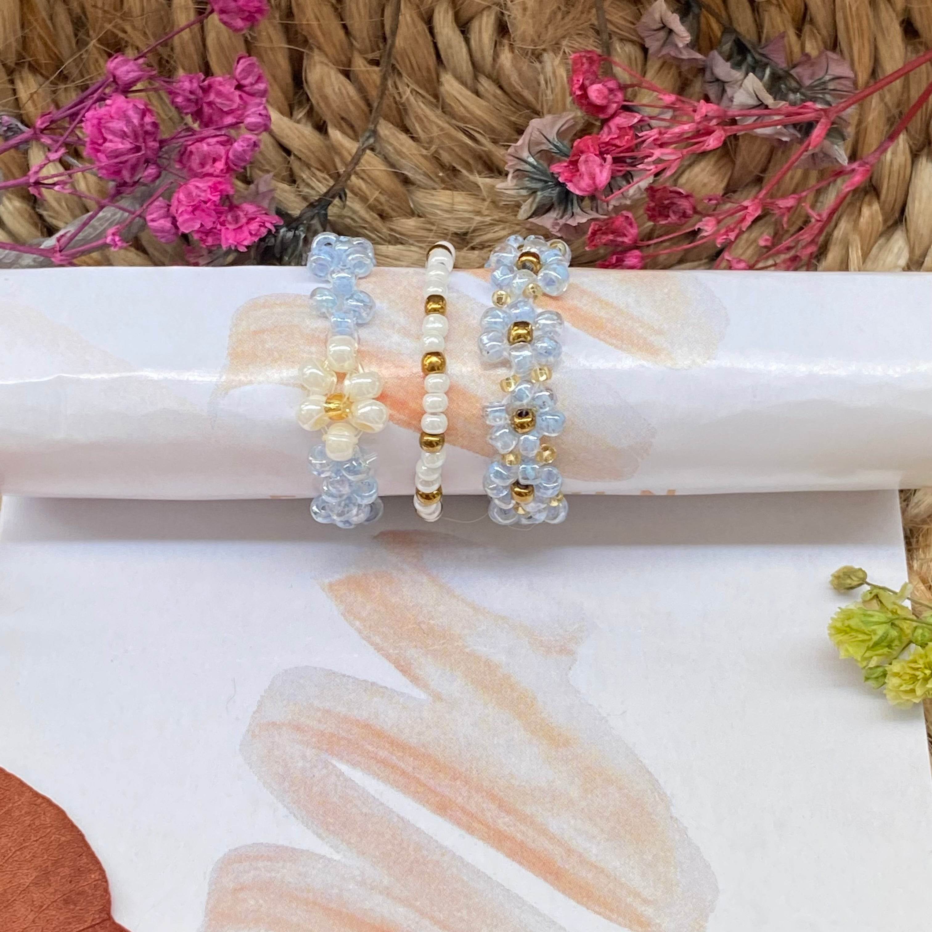 Ice blue and pearl daisy rings set of 3 - Fatatun