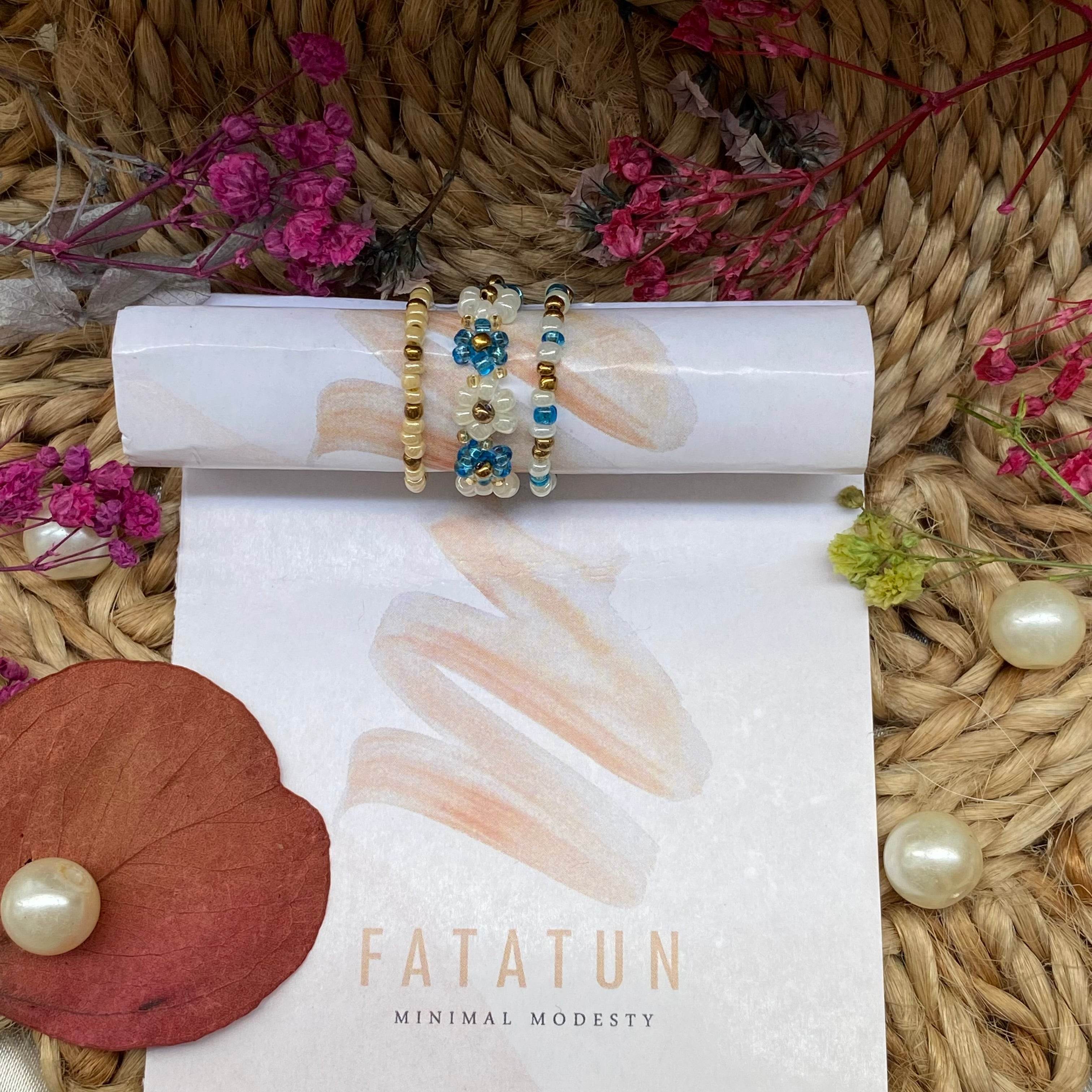 White and blue daisy flower rings set of 3 - Fatatun