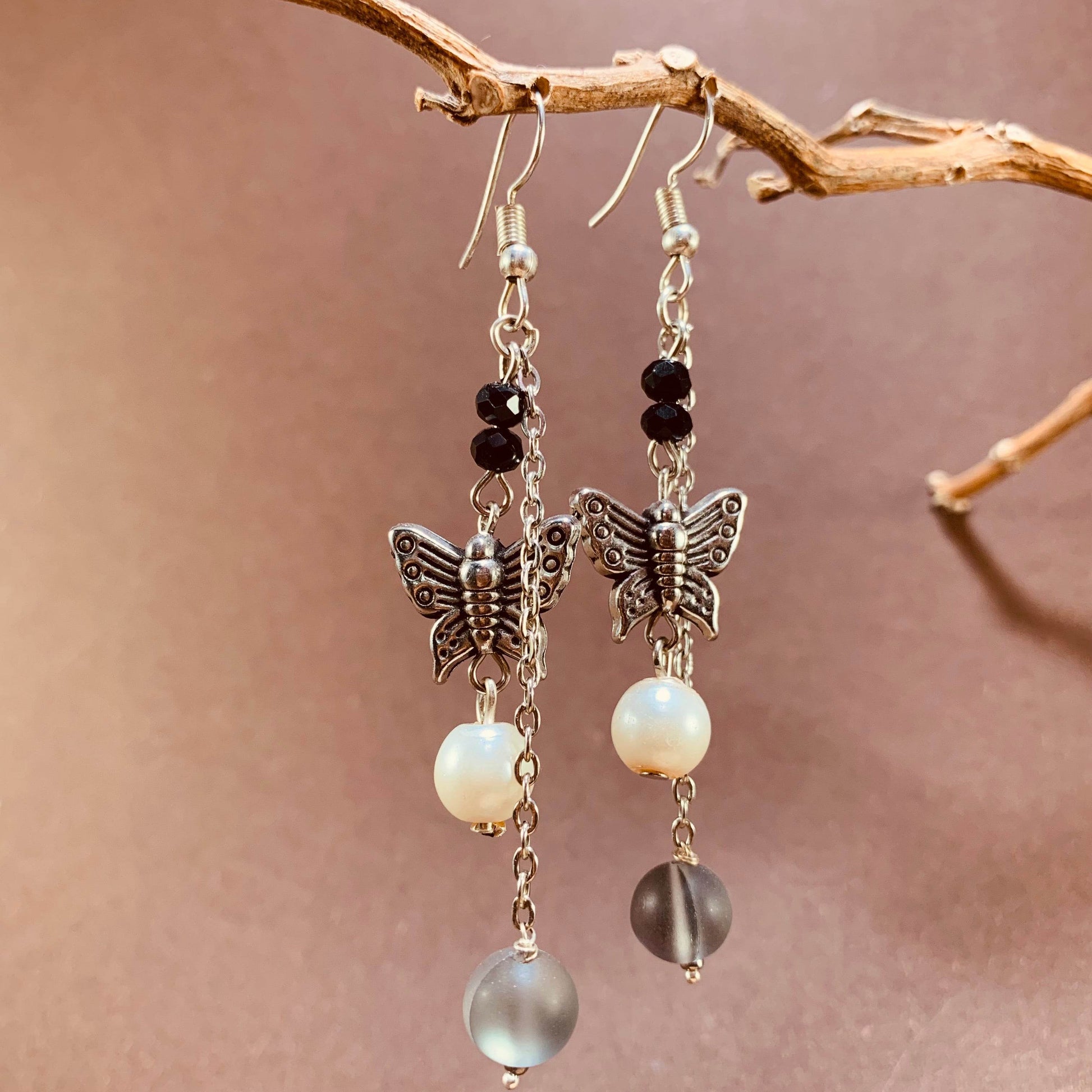 Ear Hanging with Butterfly - Fatatun