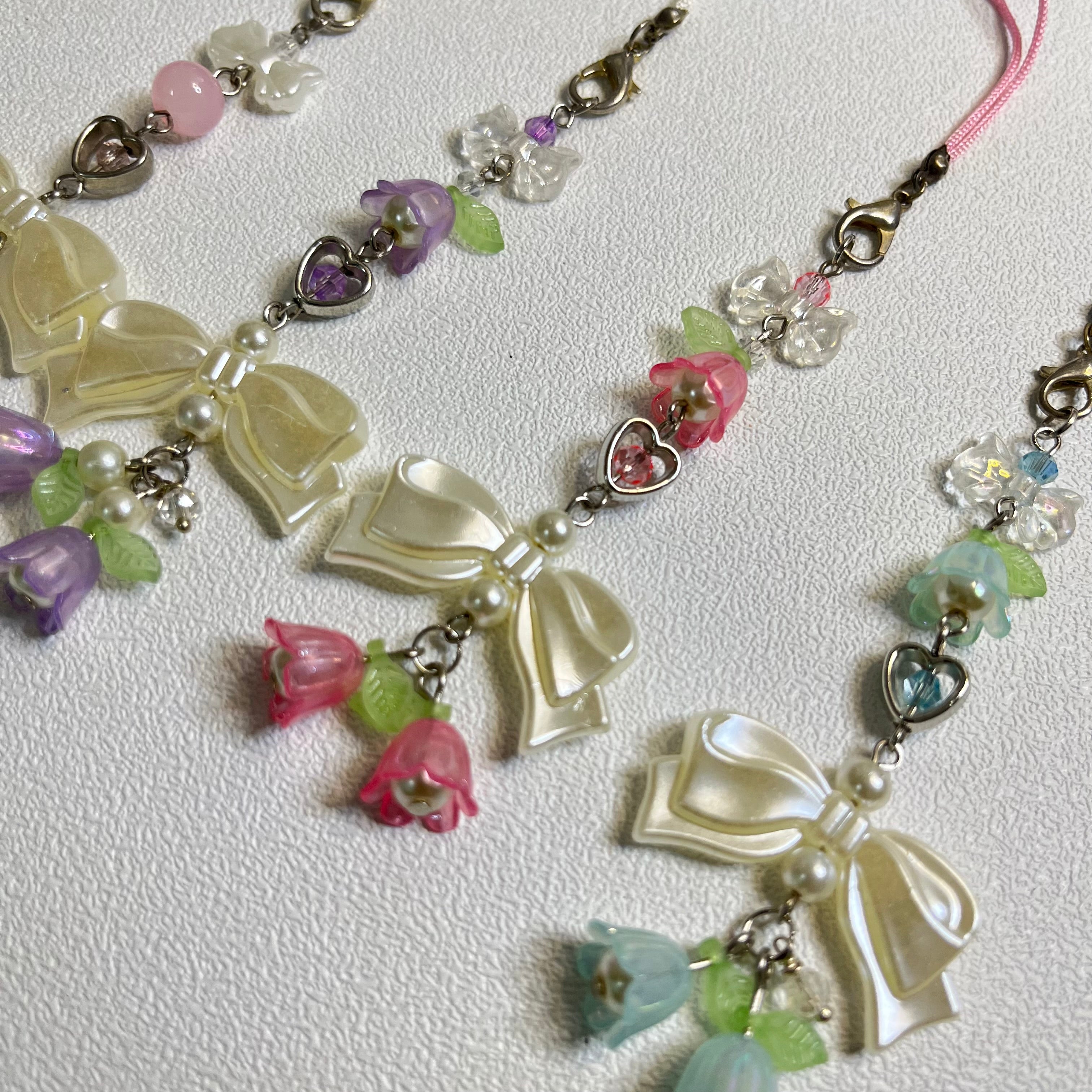 Phone Charms Bow and flowers