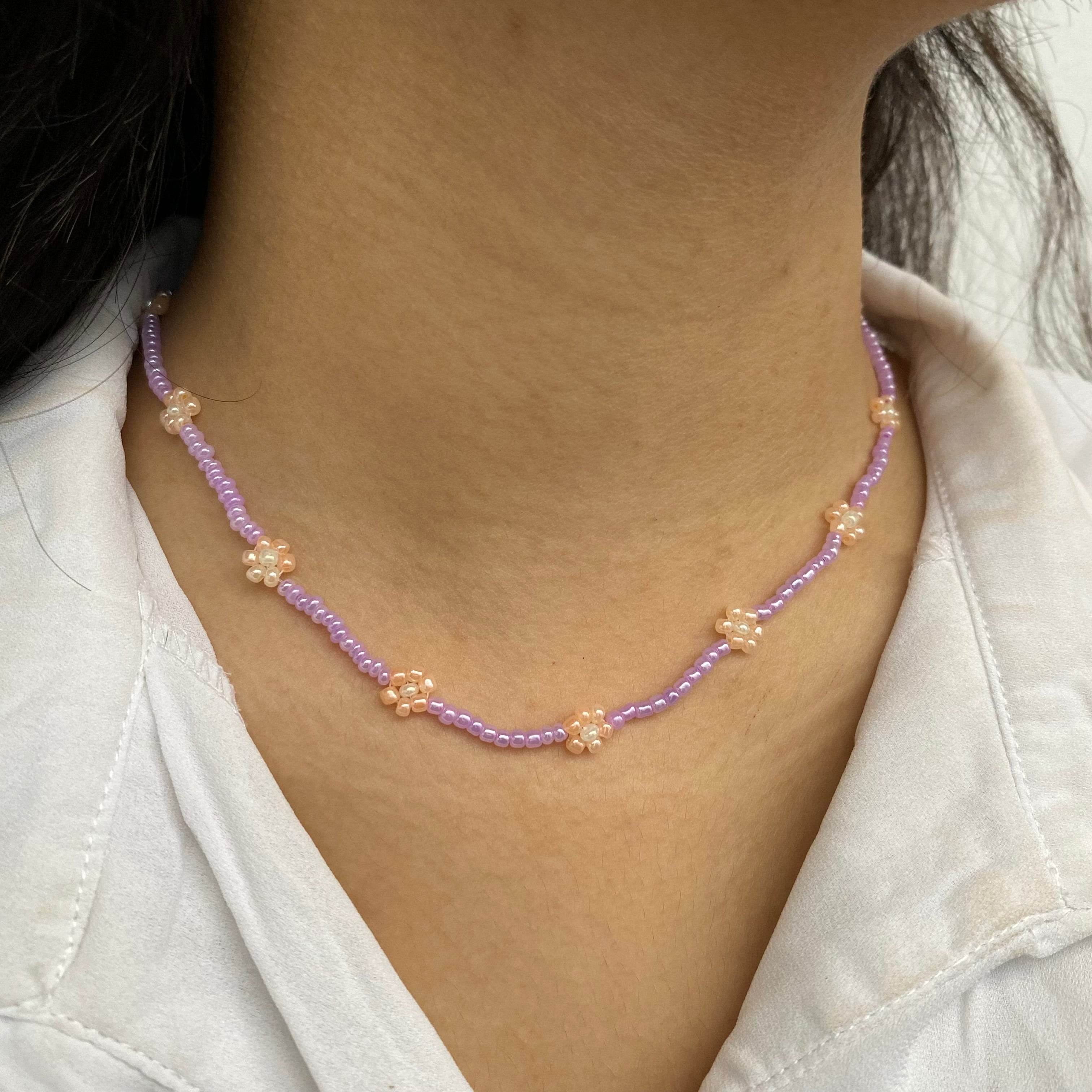 Daisy choker | Daisy chain | Made with seed beads - Fatatun