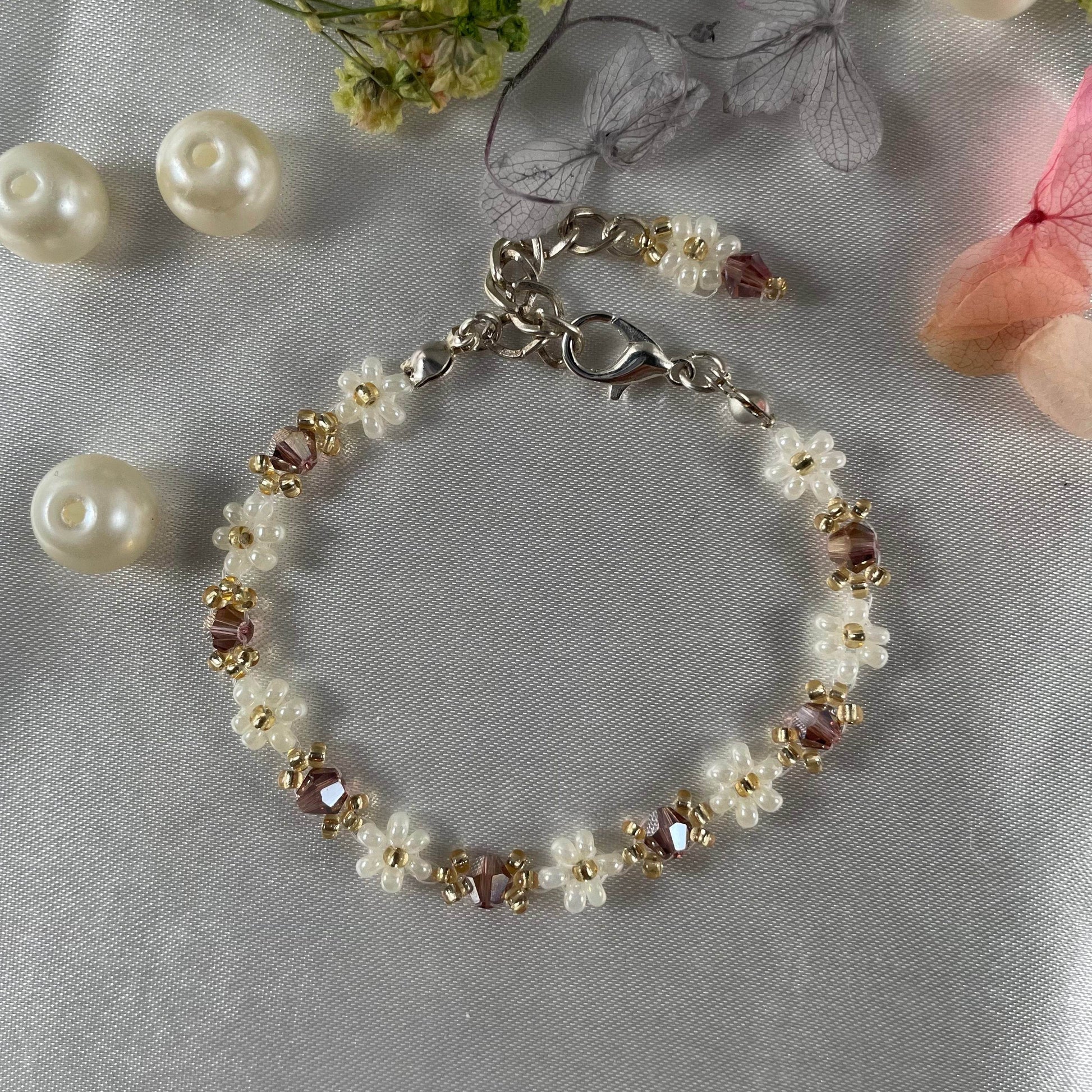 Daisy Flowers bracelet with Crystal made with colour Light Brown - Fatatun