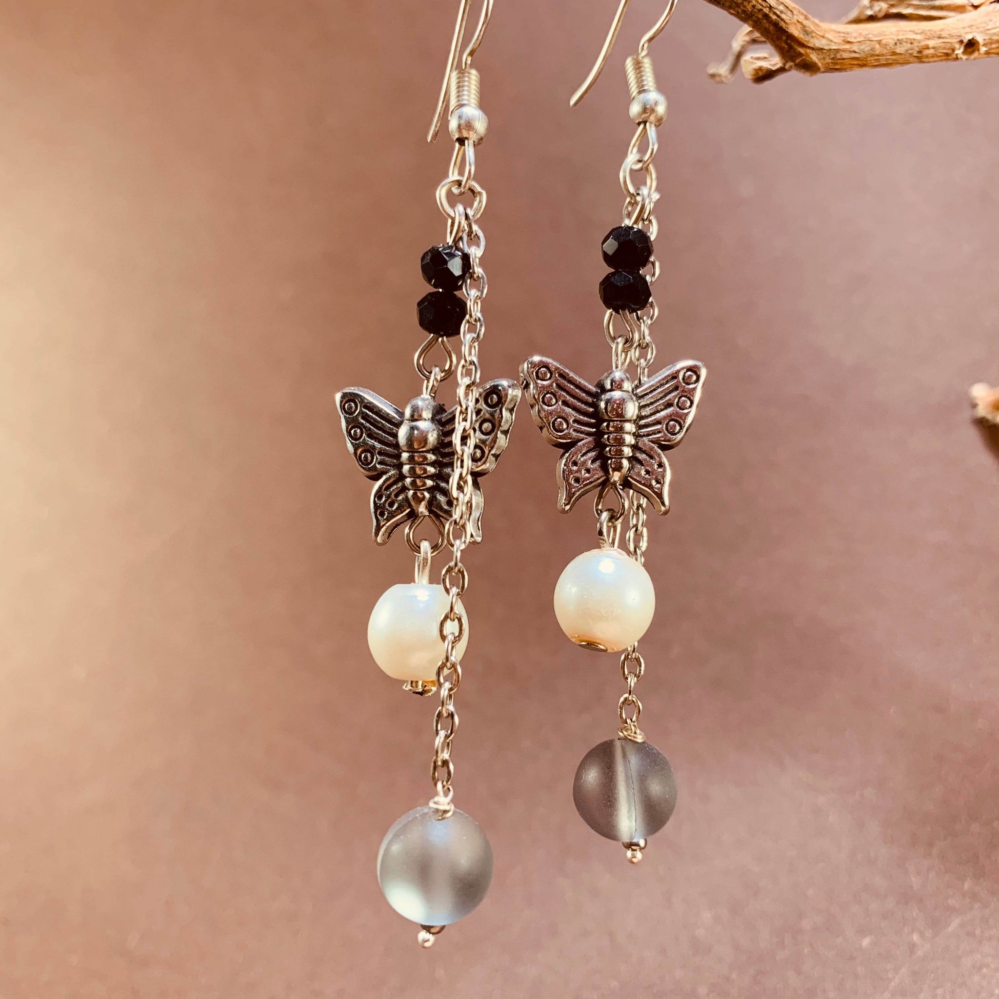 Ear Hanging with Butterfly - Fatatun