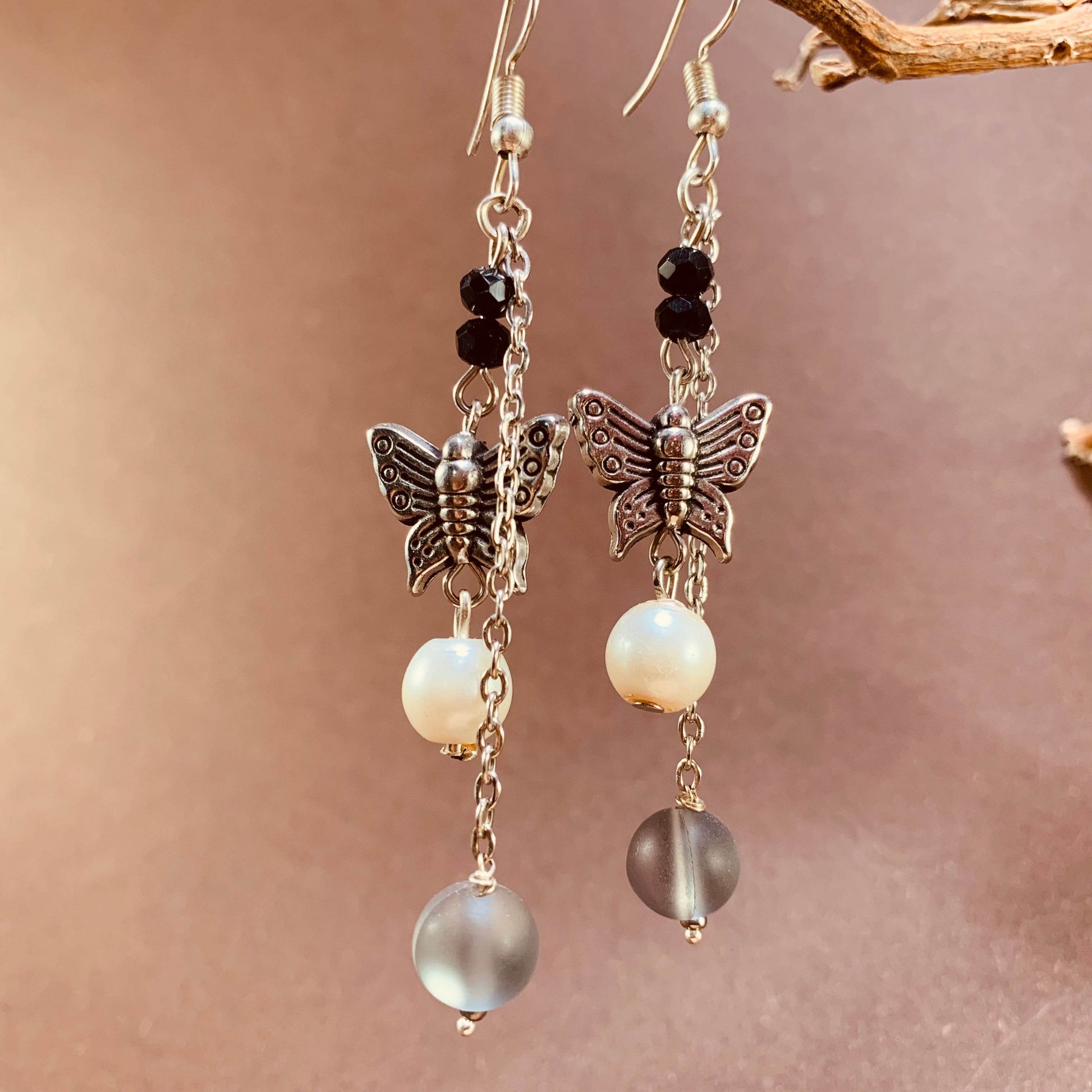 Ear Hanging with Butterfly - Fatatun