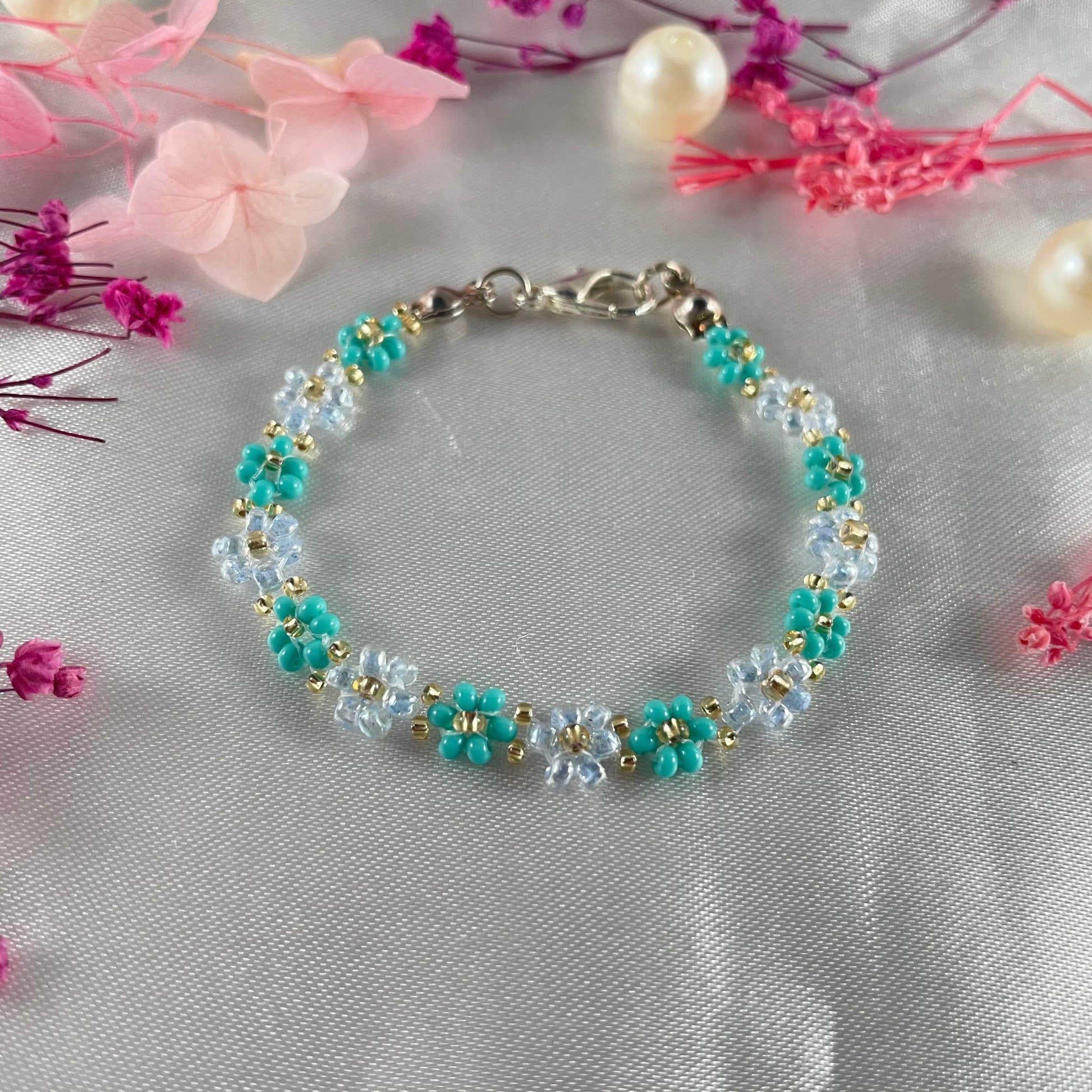 Daisy Flowers bracelet | pastel Blue & Tail Green, with Golden seed beads - Fatatun