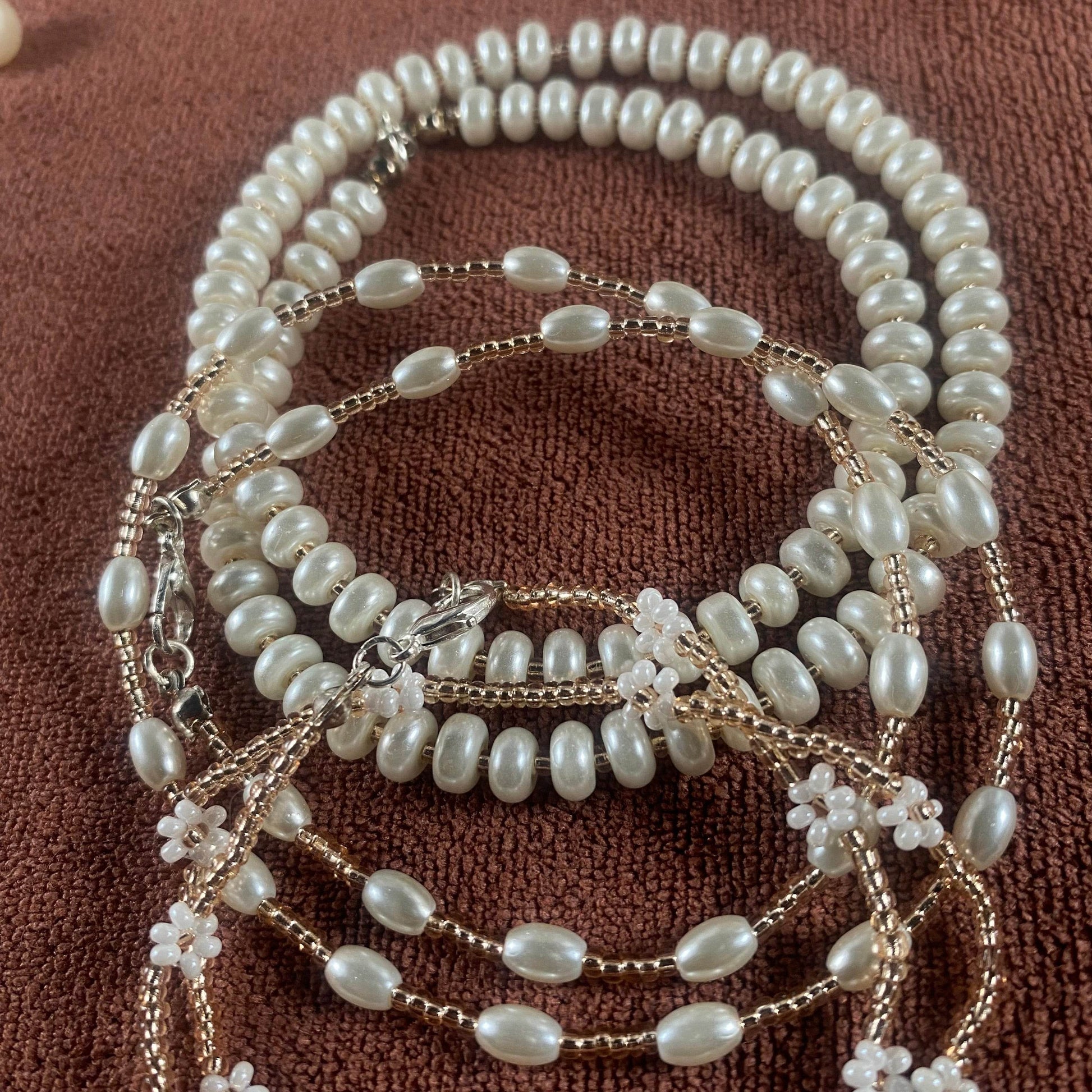 Necklace set 3 piece | Made with pearls and rose gold seed beads - Fatatun