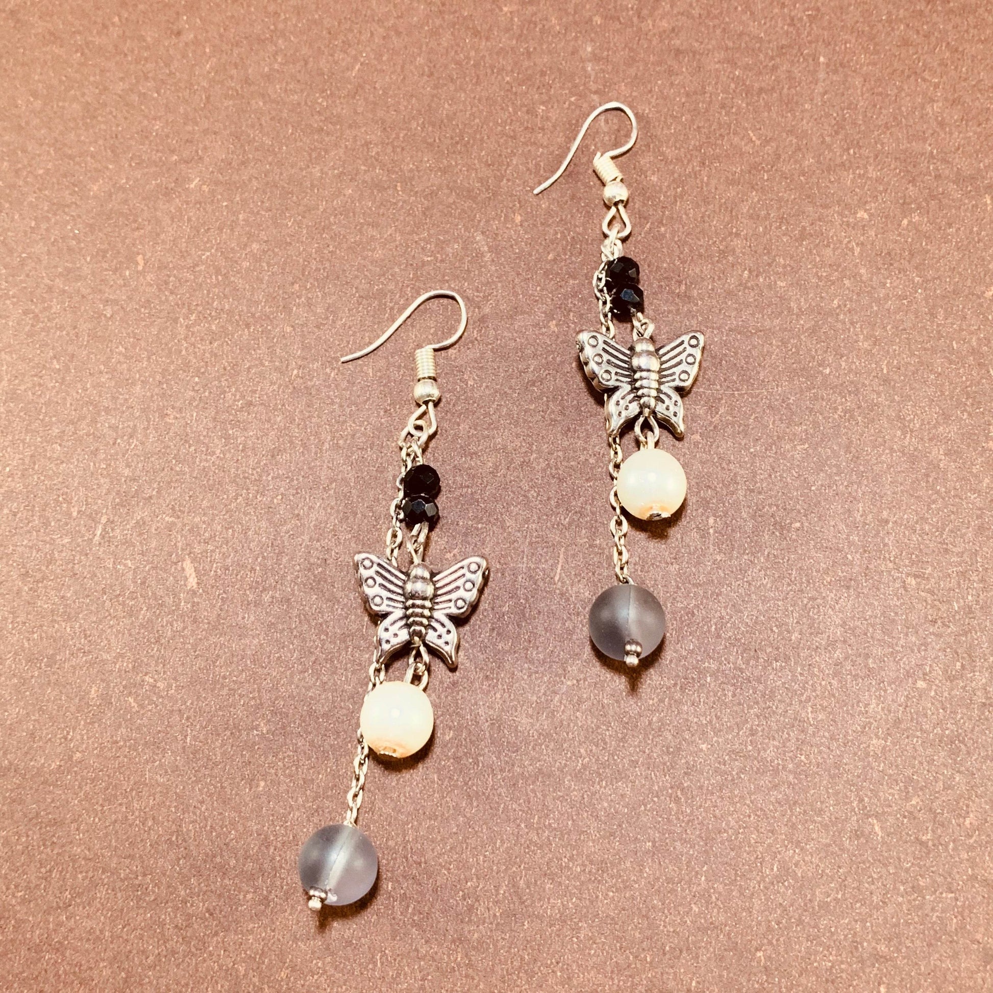 Ear Hanging with Butterfly - Fatatun