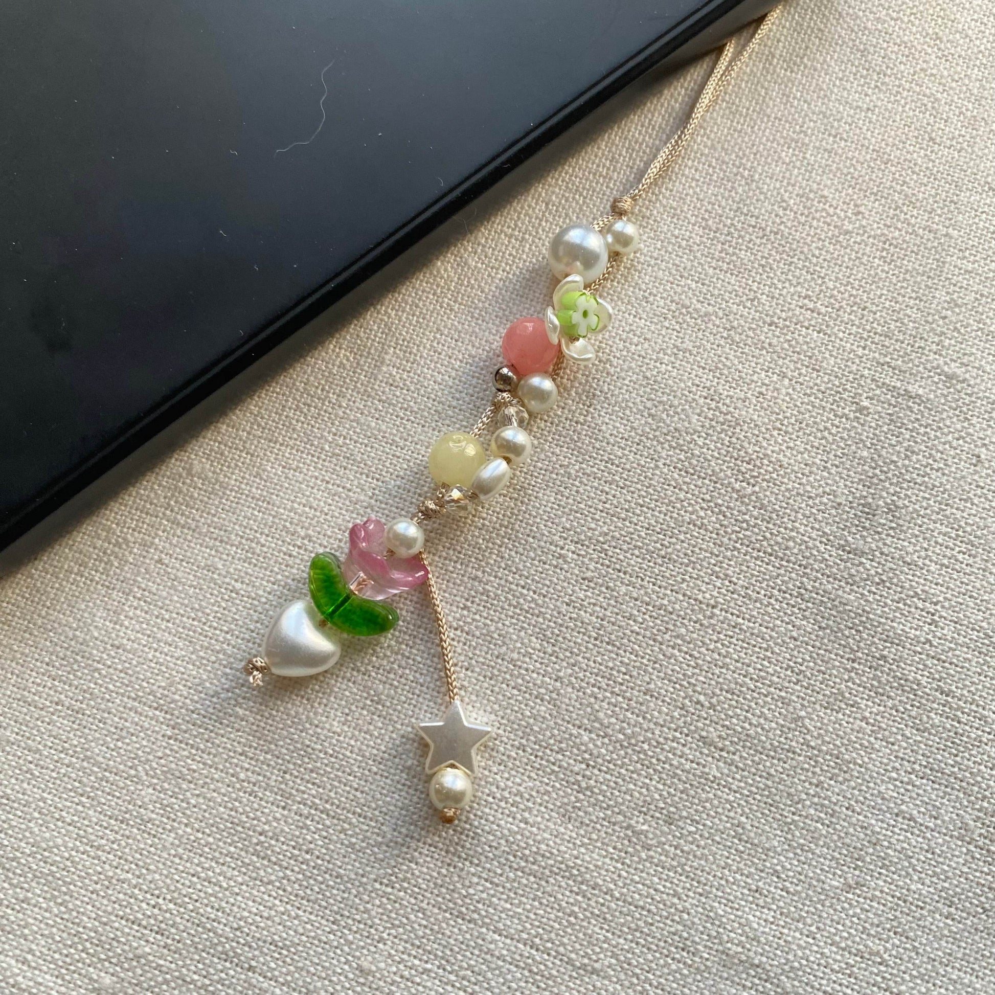 Minimal stylish Phone-charms| NS-A1 - Fatatun