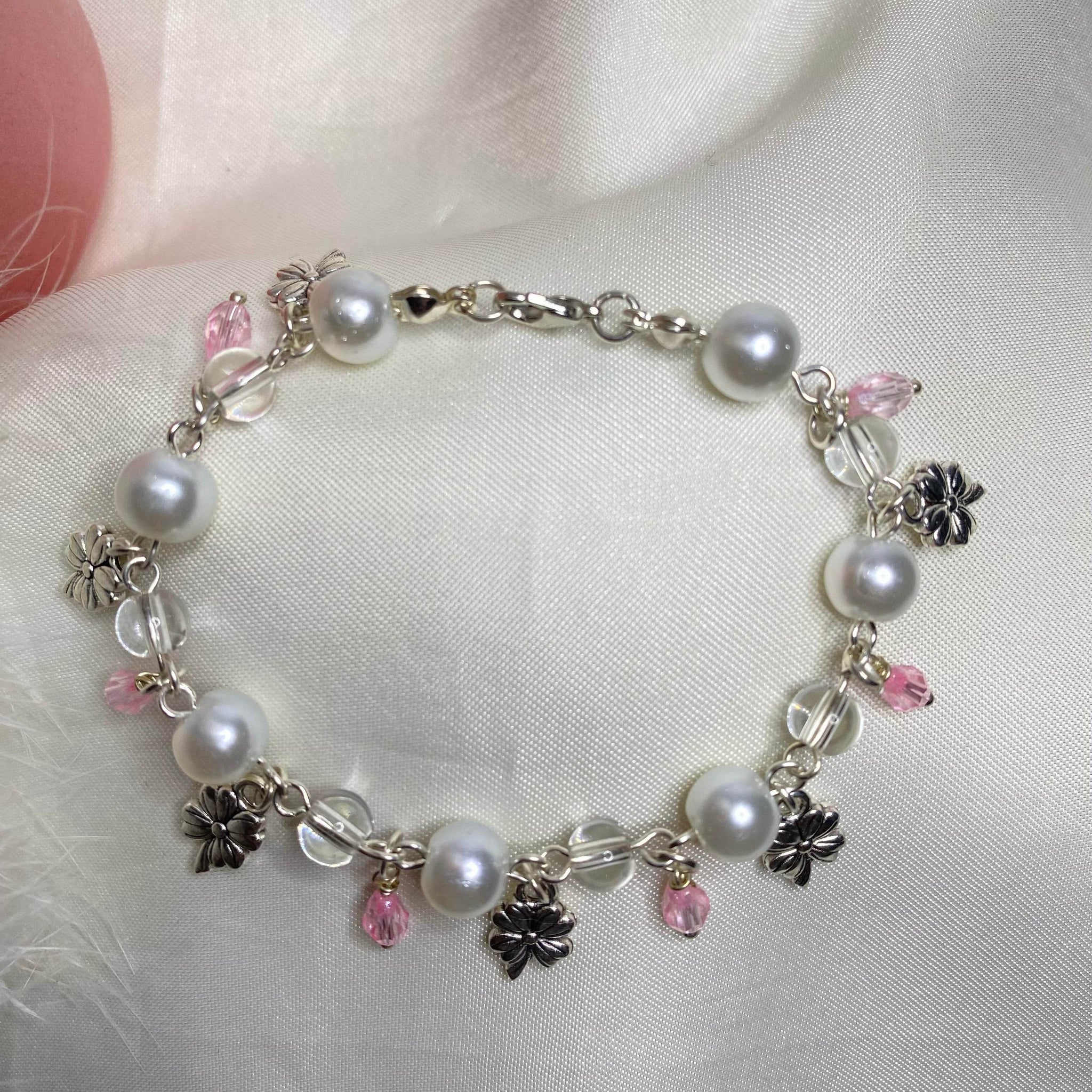 Pink drops beads & pearls with | flowers charms bracelet | fairy design - Fatatun