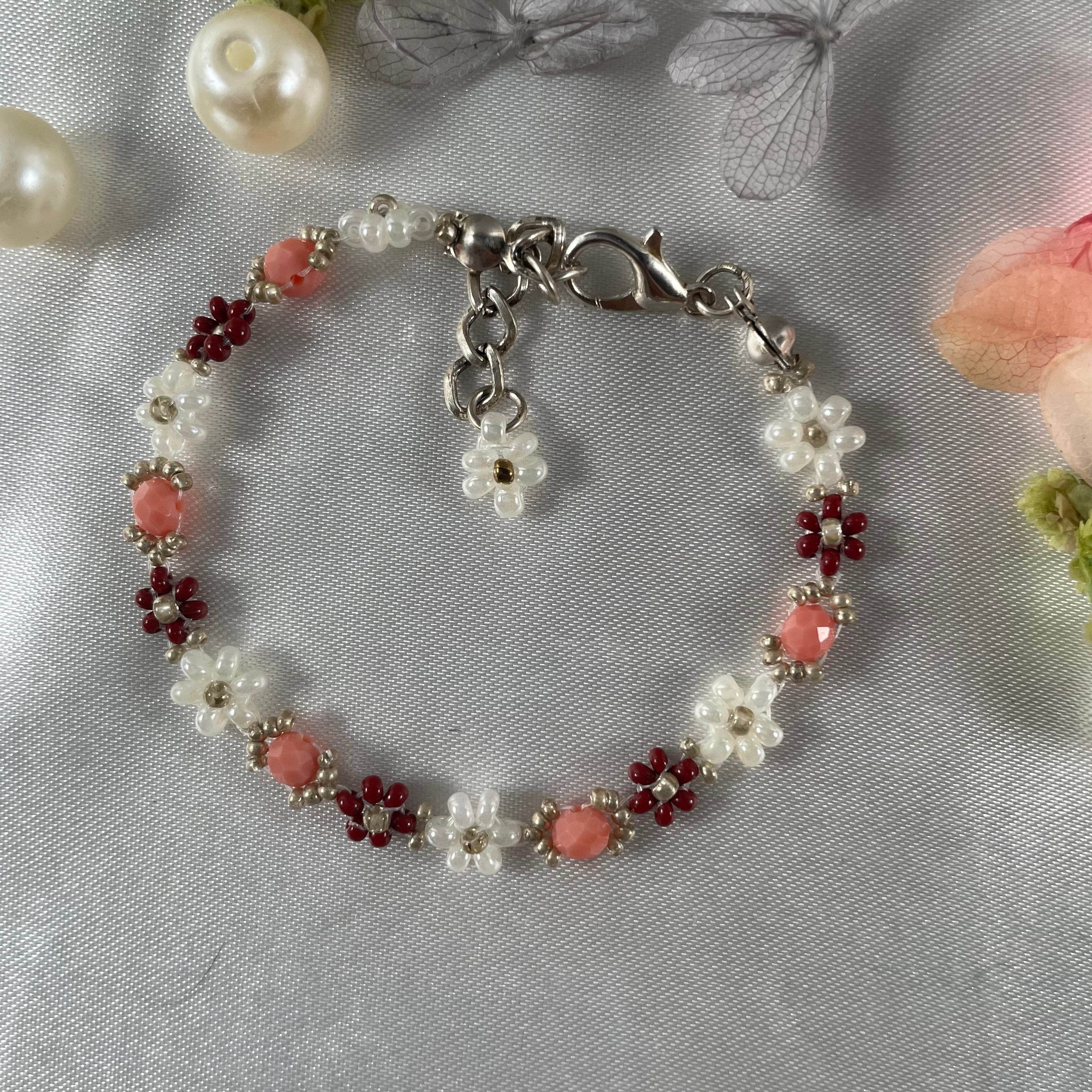Daisy Flowers bracelet Rondella Crystal | light copper crystal Maroon, Off-white with Silver seed beads - Fatatun