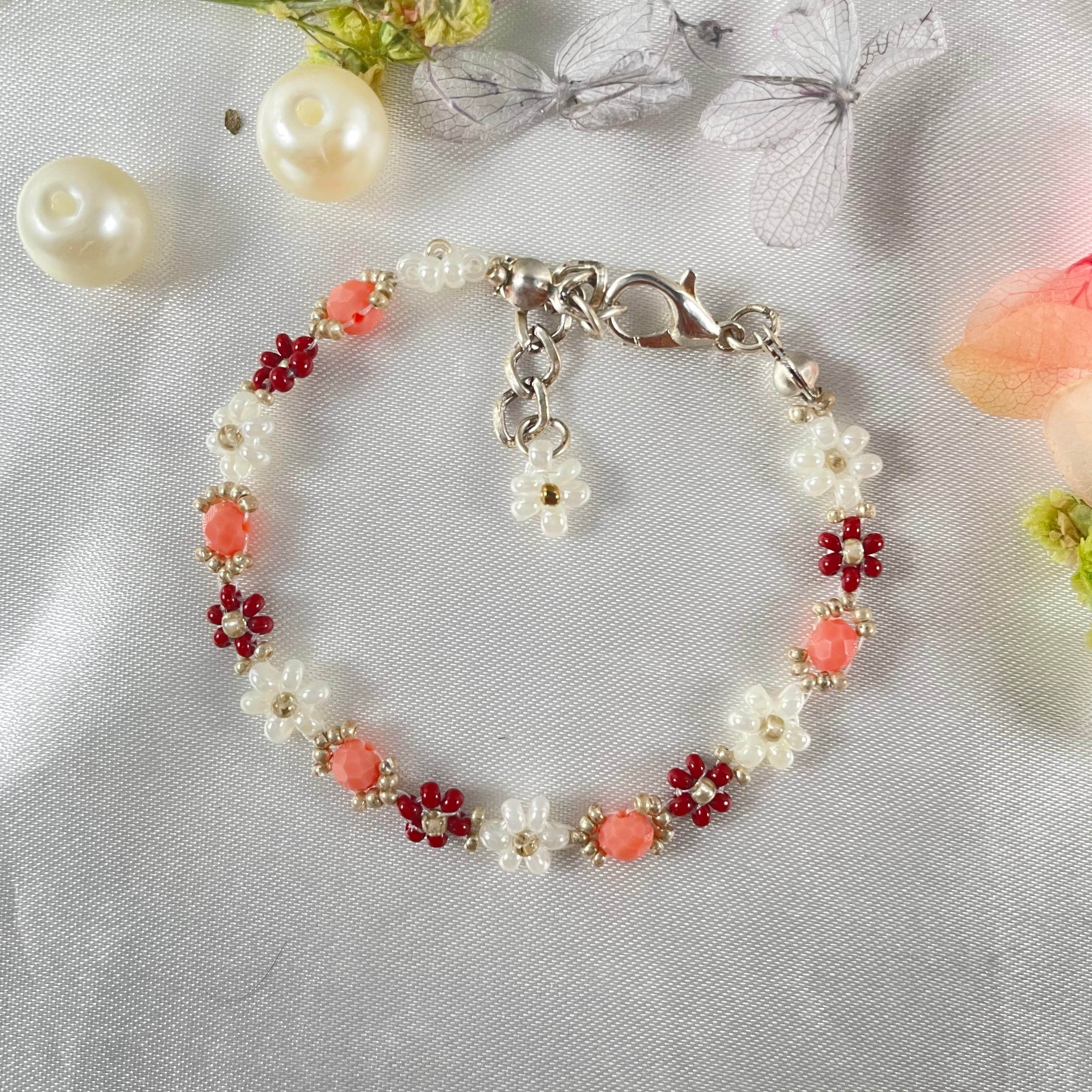 Daisy Flowers bracelet Rondella Crystal | light copper crystal Maroon, Off-white with Silver seed beads - Fatatun