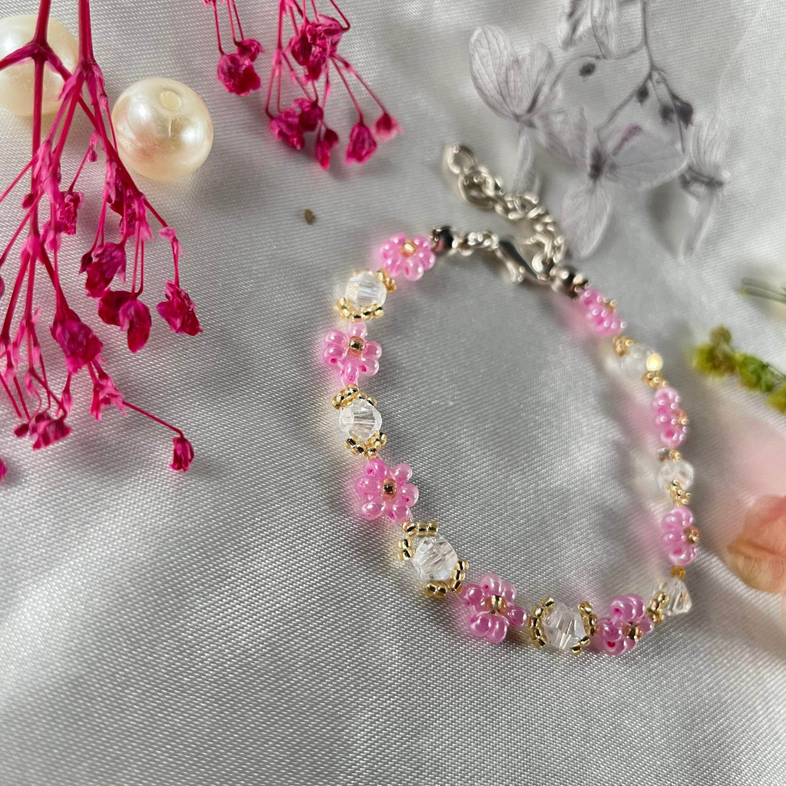 Daisy Flowers bracelet Bicon Crystal | Transparent crystal, pink seed beads - Fatatun