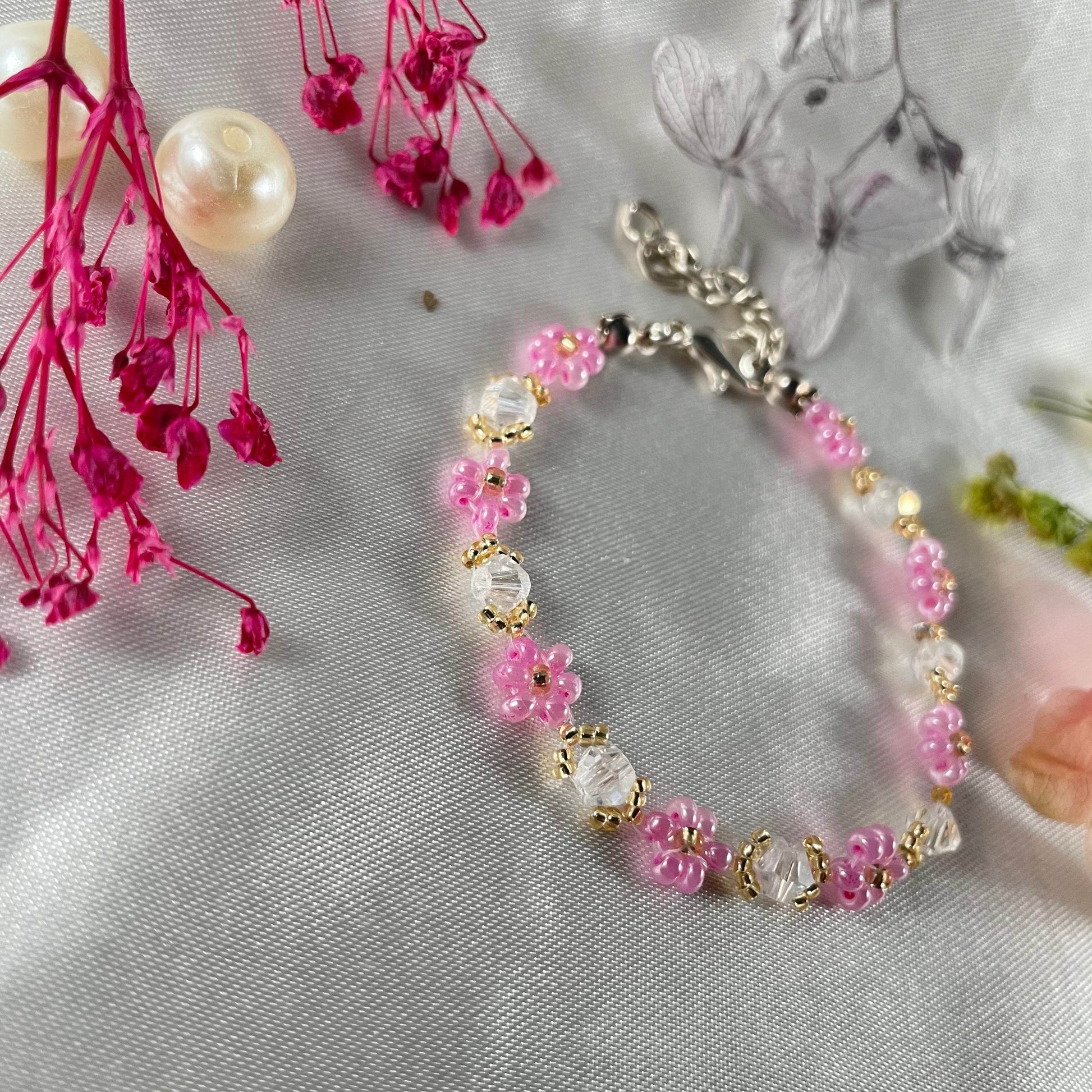Daisy Flowers bracelet Bicon Crystal | Transparent crystal, pink seed beads - Fatatun