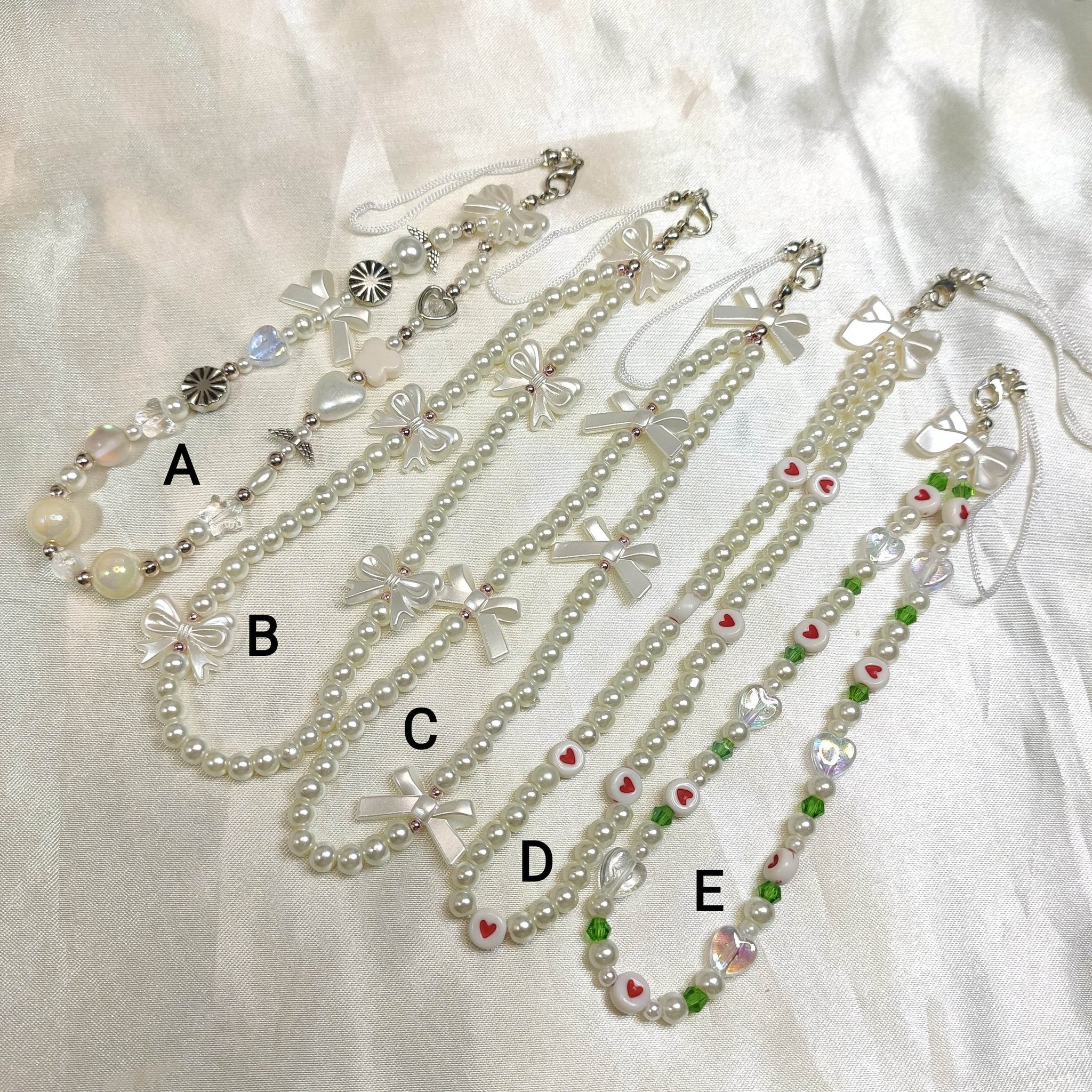 Phone charms Asthetic White pearl Series, Made with Quality Glass pearl - Fatatun