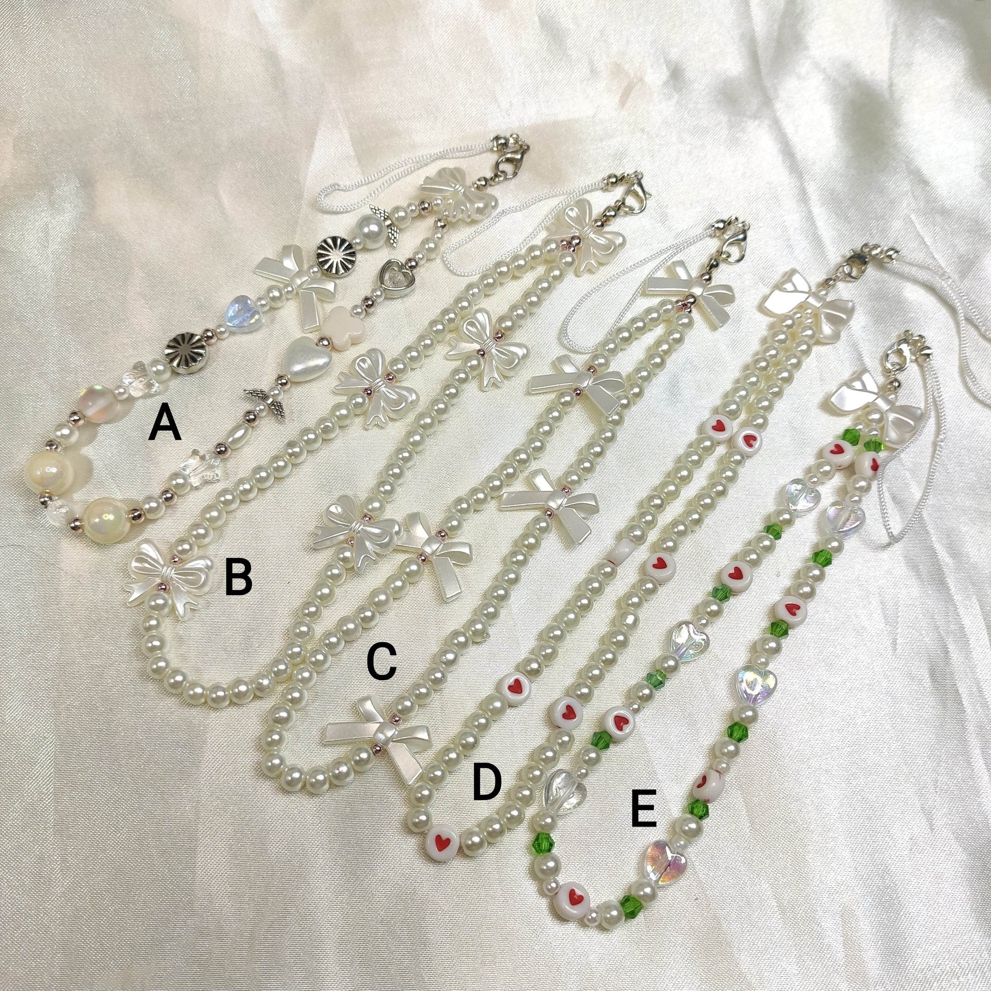 Phone charms Asthetic White pearl Series, Made with Quality Glass pearl - Fatatun