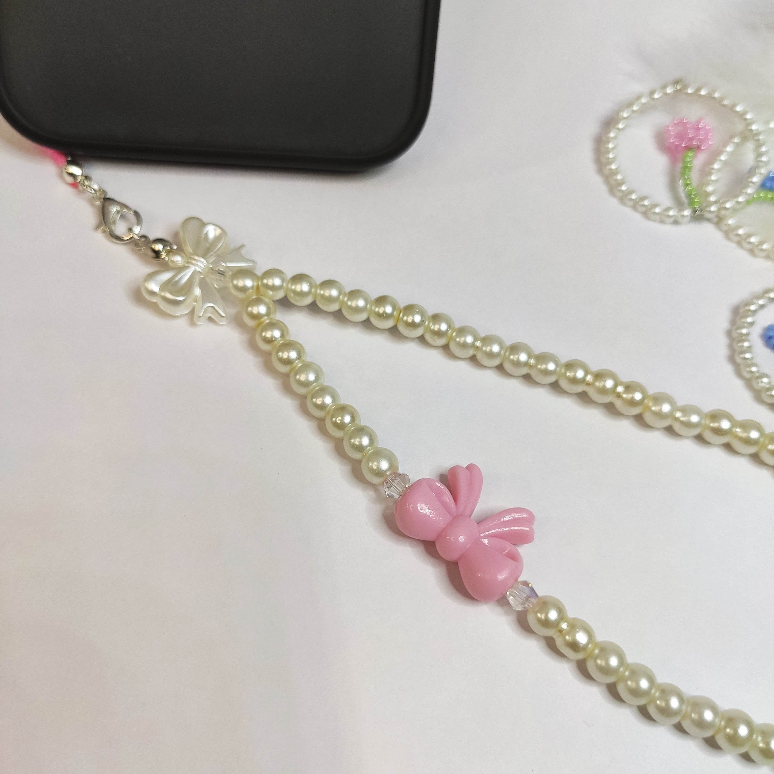 Phone Charms Pearl and Bow, Available in multi-color - Fatatun