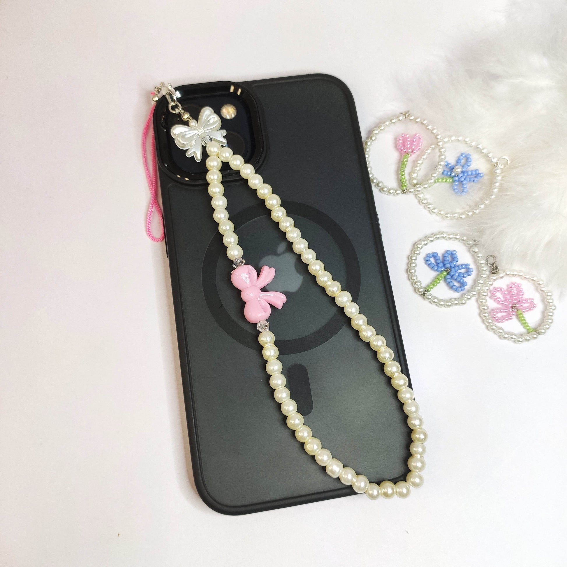 Phone Charms Pearl and Bow, Available in multi-color - Fatatun