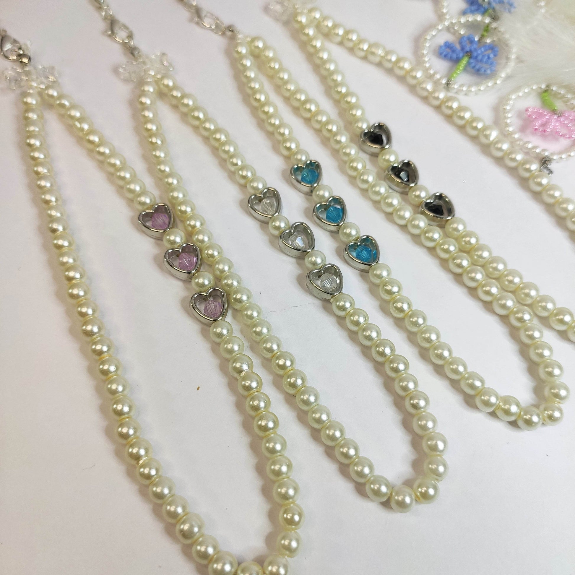 Phone charms minimalist and elegant - Fatatun