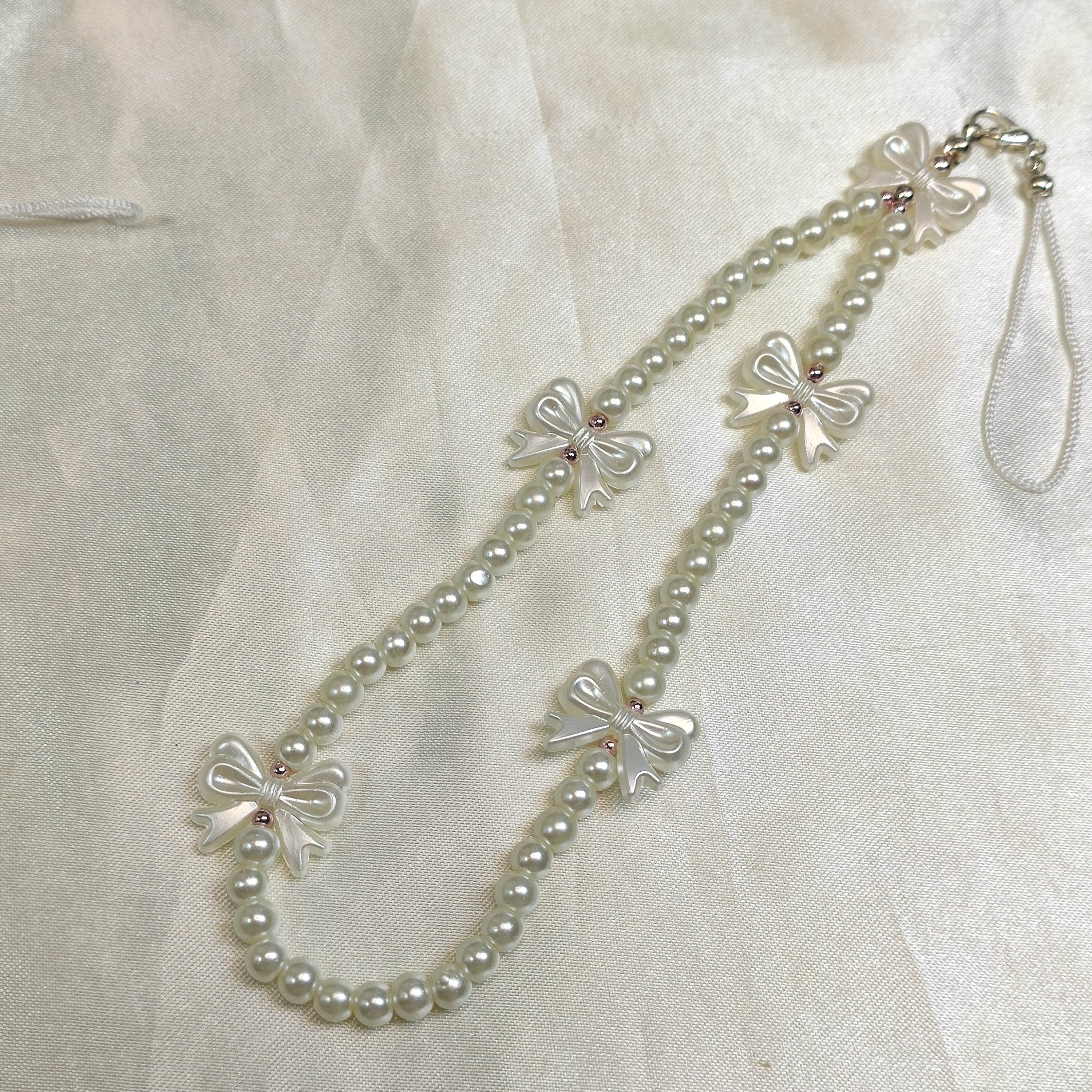 Phone charms Asthetic White pearl Series, Made with Quality Glass pearl - Fatatun