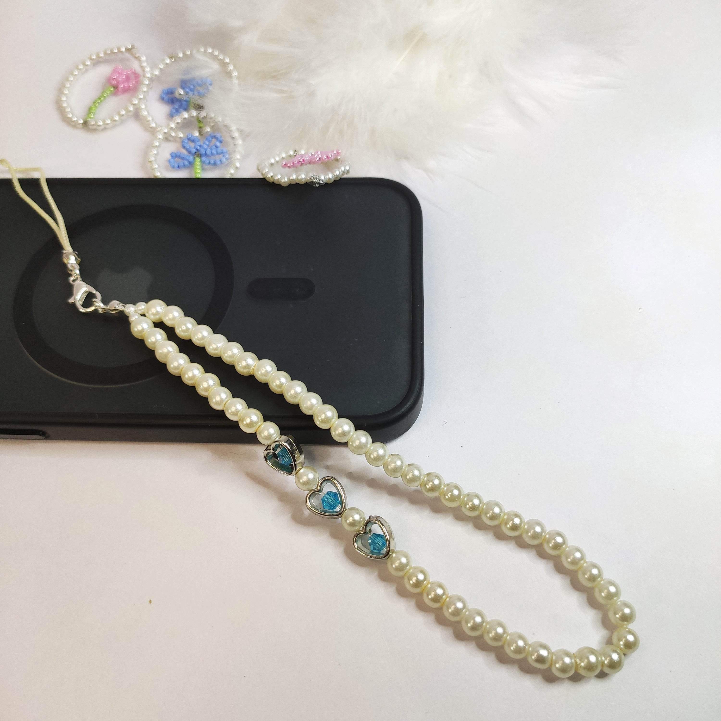 Phone charms minimalist and elegant - Fatatun