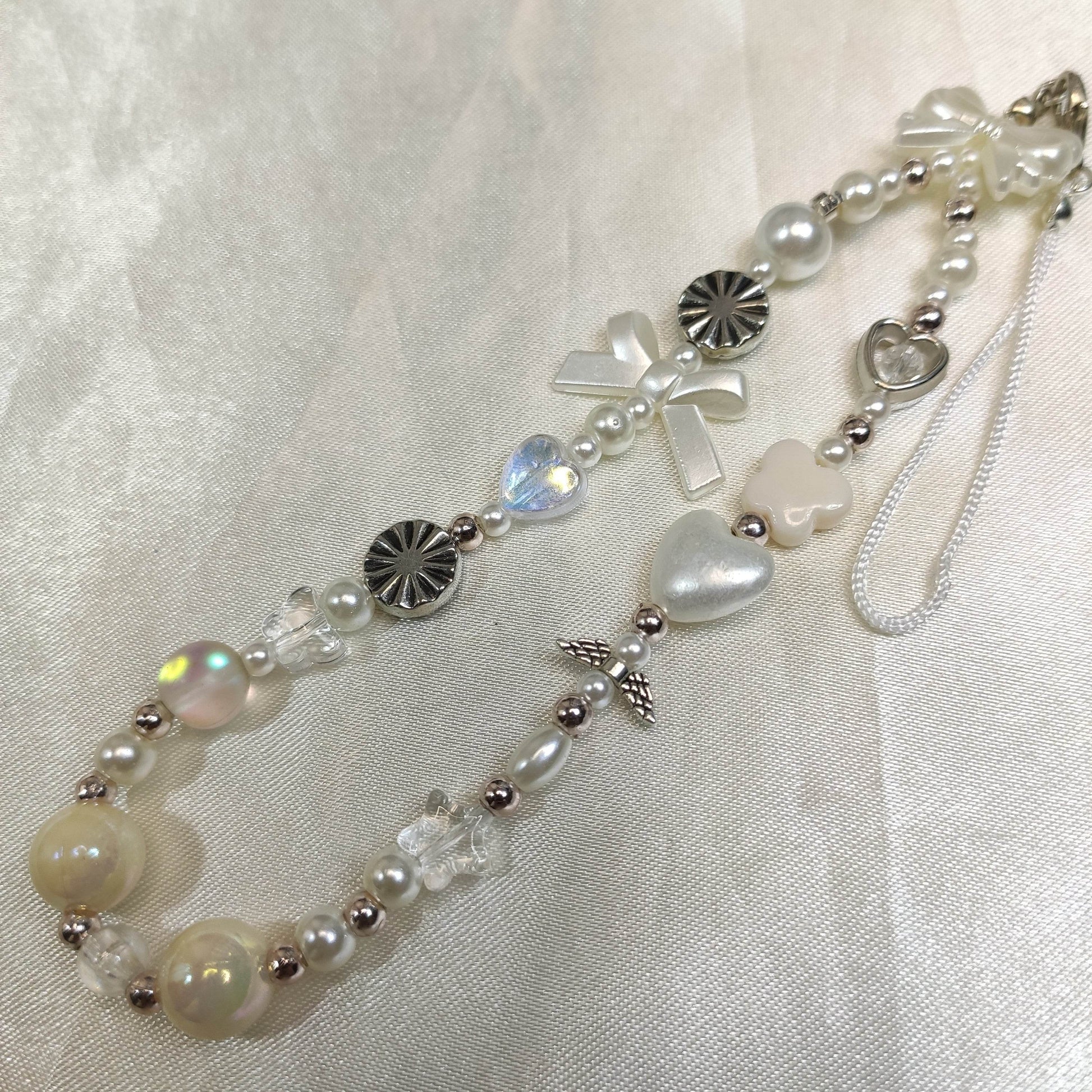 Phone charms Asthetic White pearl Series, Made with Quality Glass pearl - Fatatun